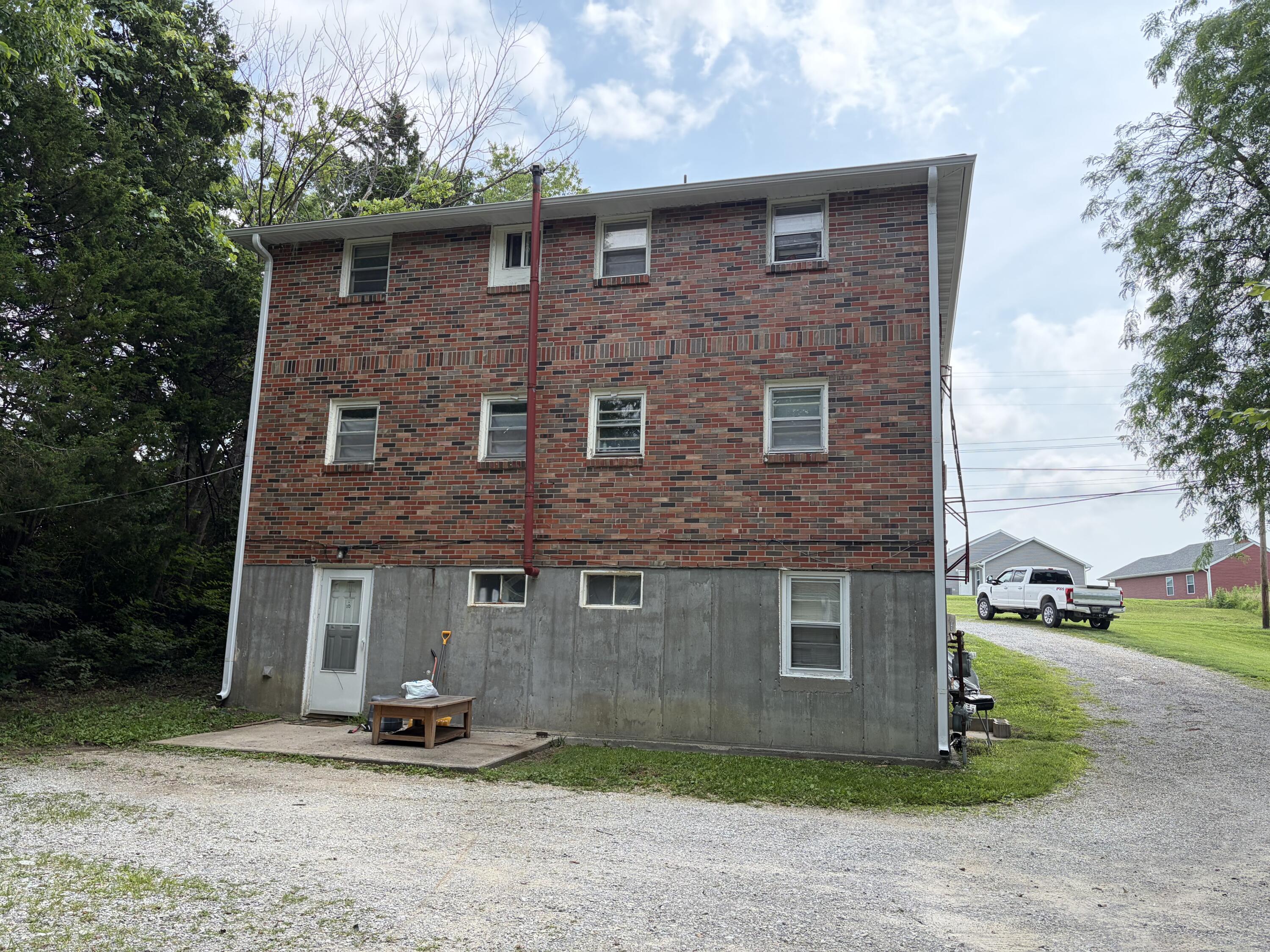 3807 Brown Station Rd Property Photo 2
