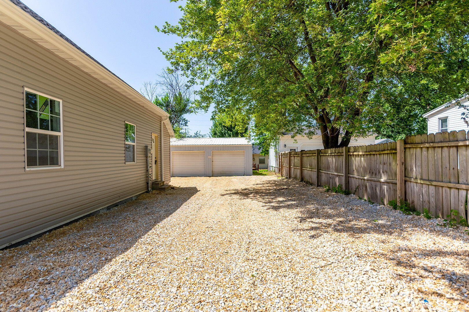 1016 E Jackson St Property Photo 33