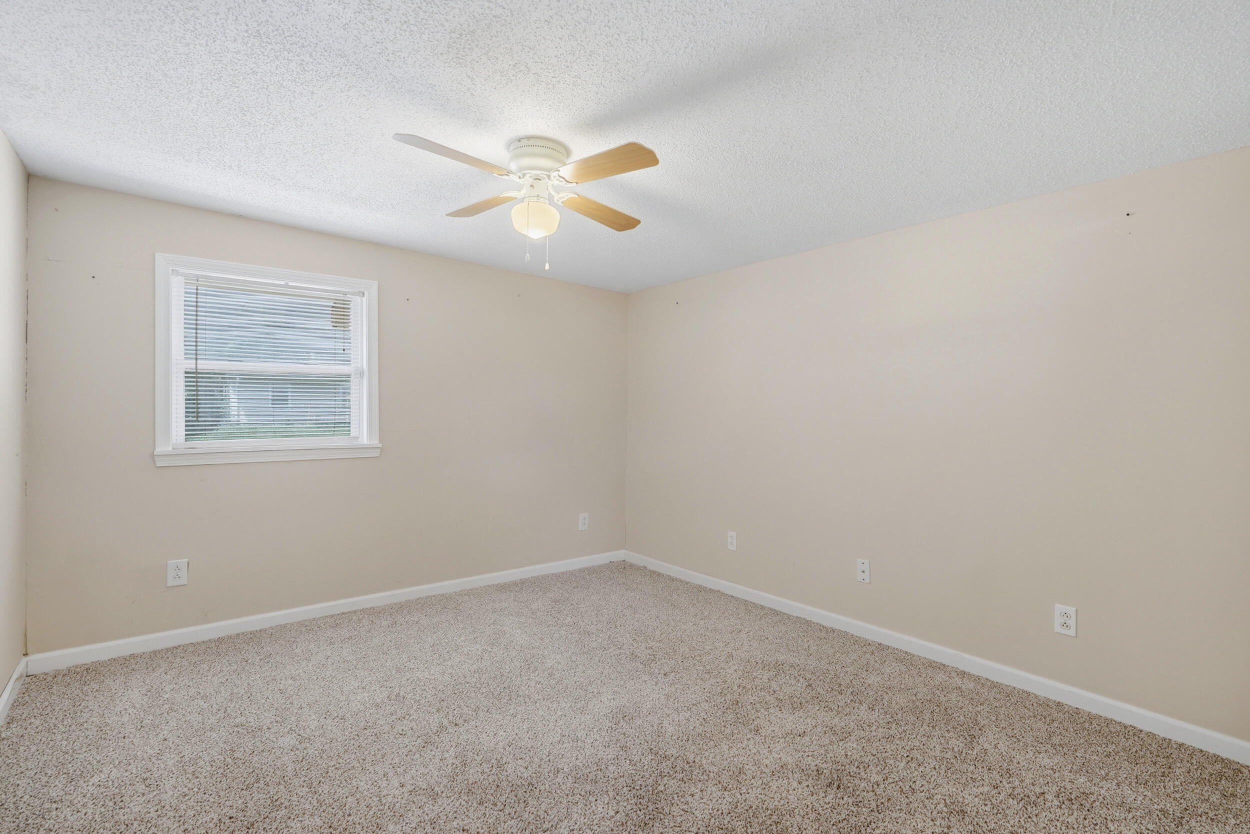 6204 E Sharon Ln Property Photo 16