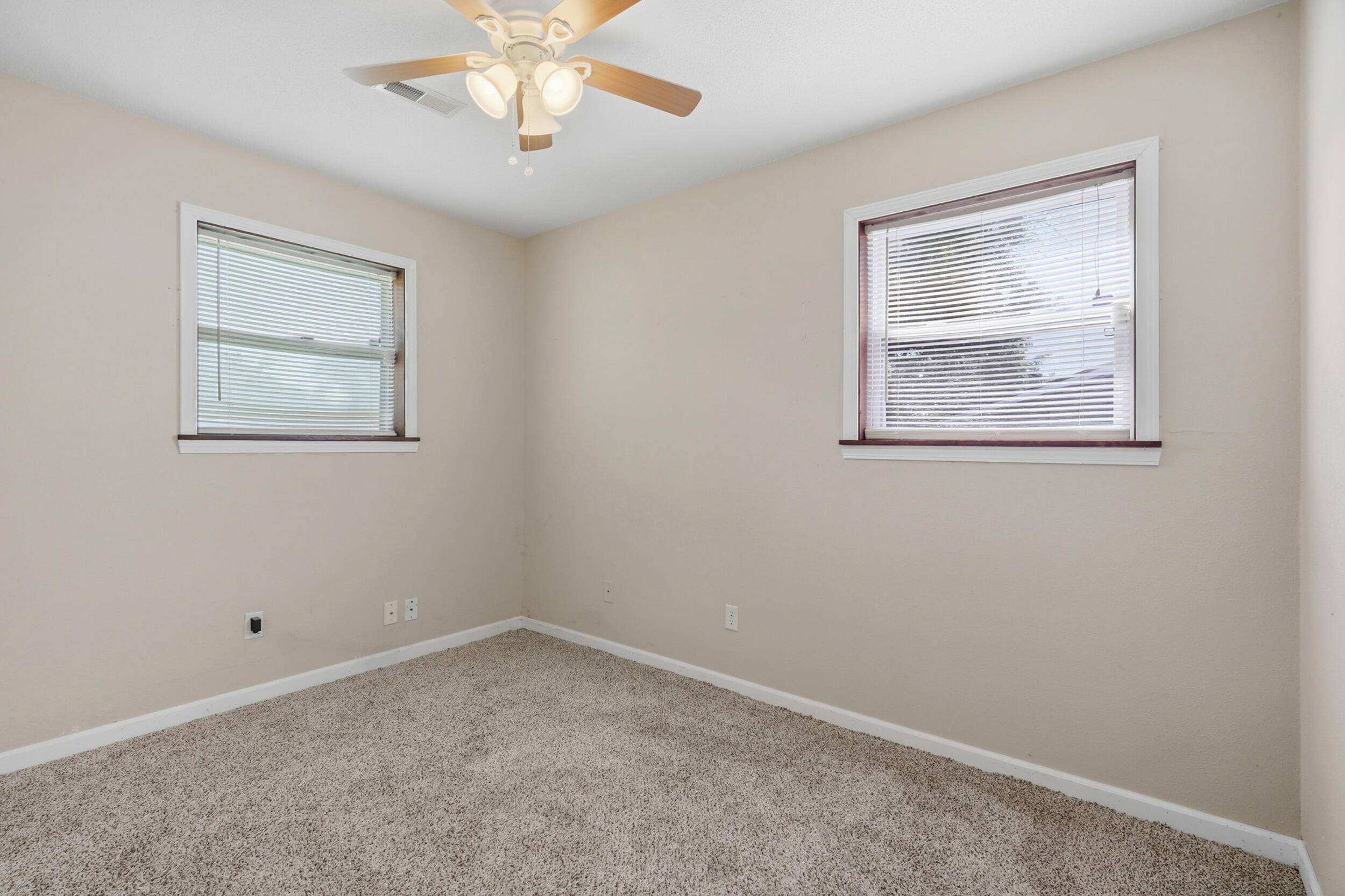 6204 E Sharon Ln Property Photo 19