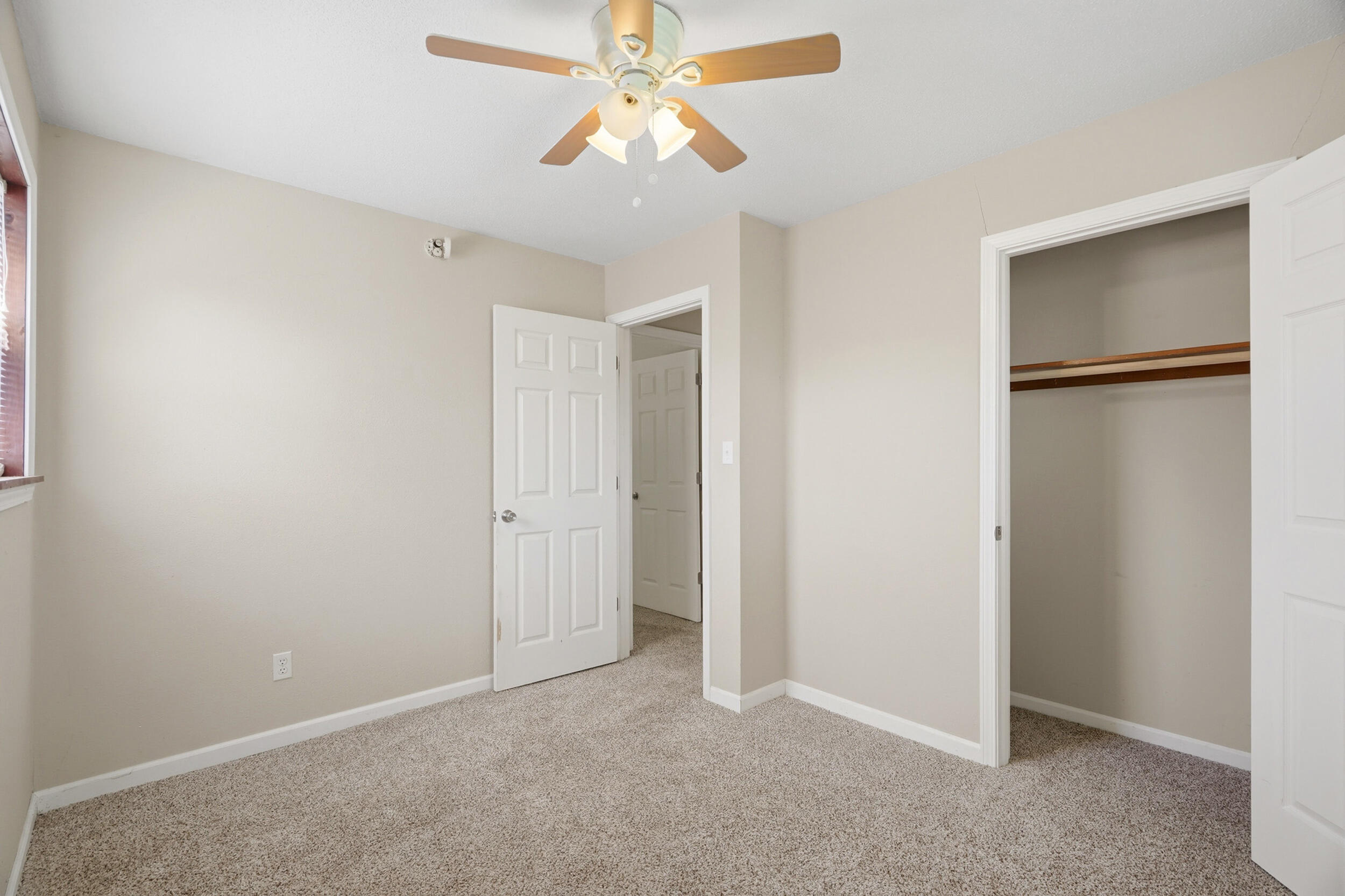 6204 E Sharon Ln Property Photo 20