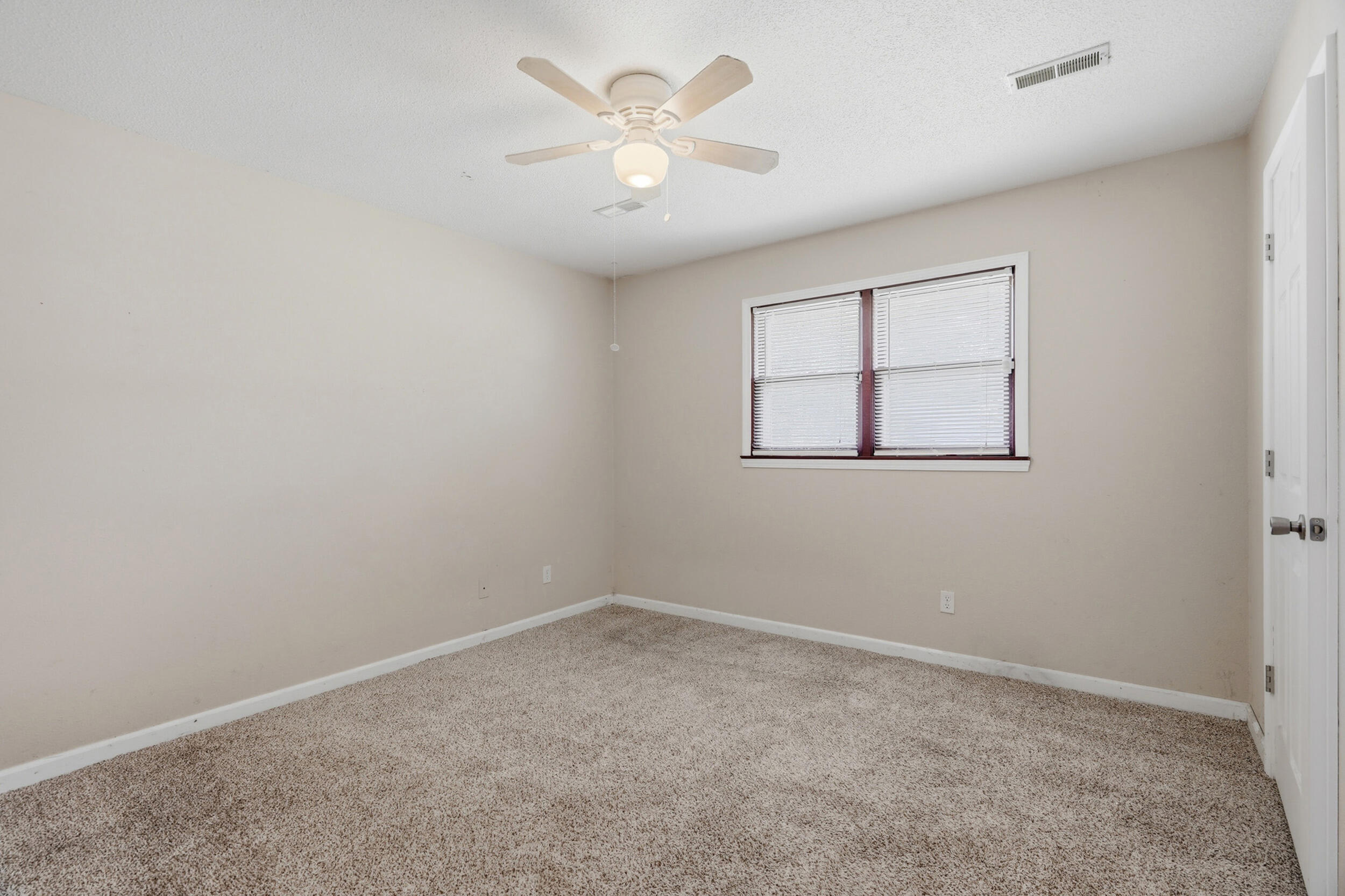 6204 E Sharon Ln Property Photo 21