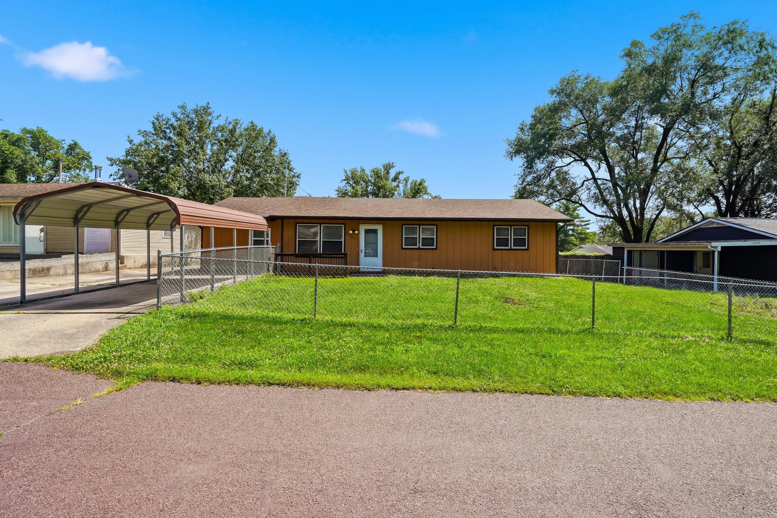 6204 E Sharon Ln Property Photo 32