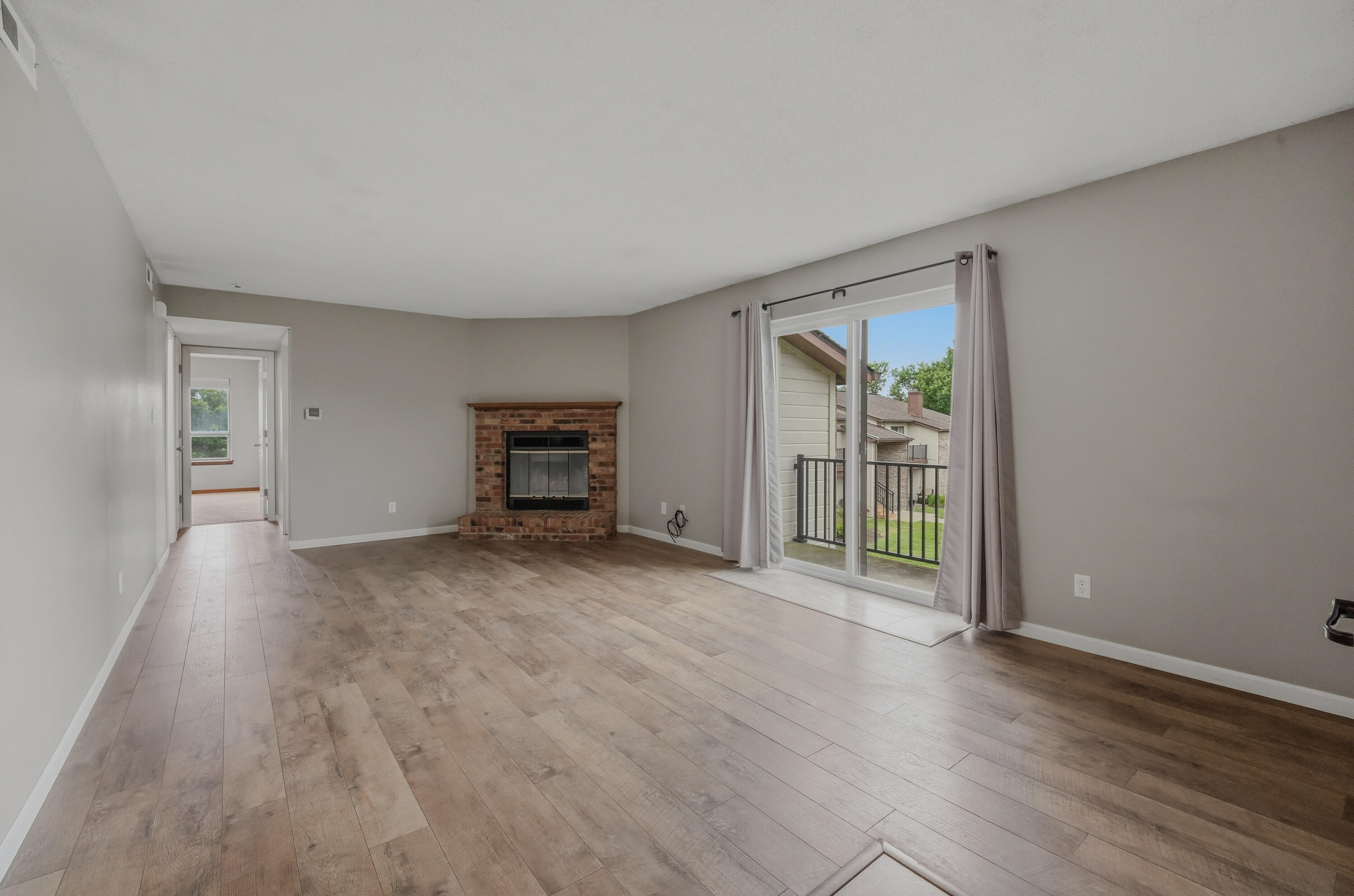 1879 N Waterfront Dr H Property Photo 3