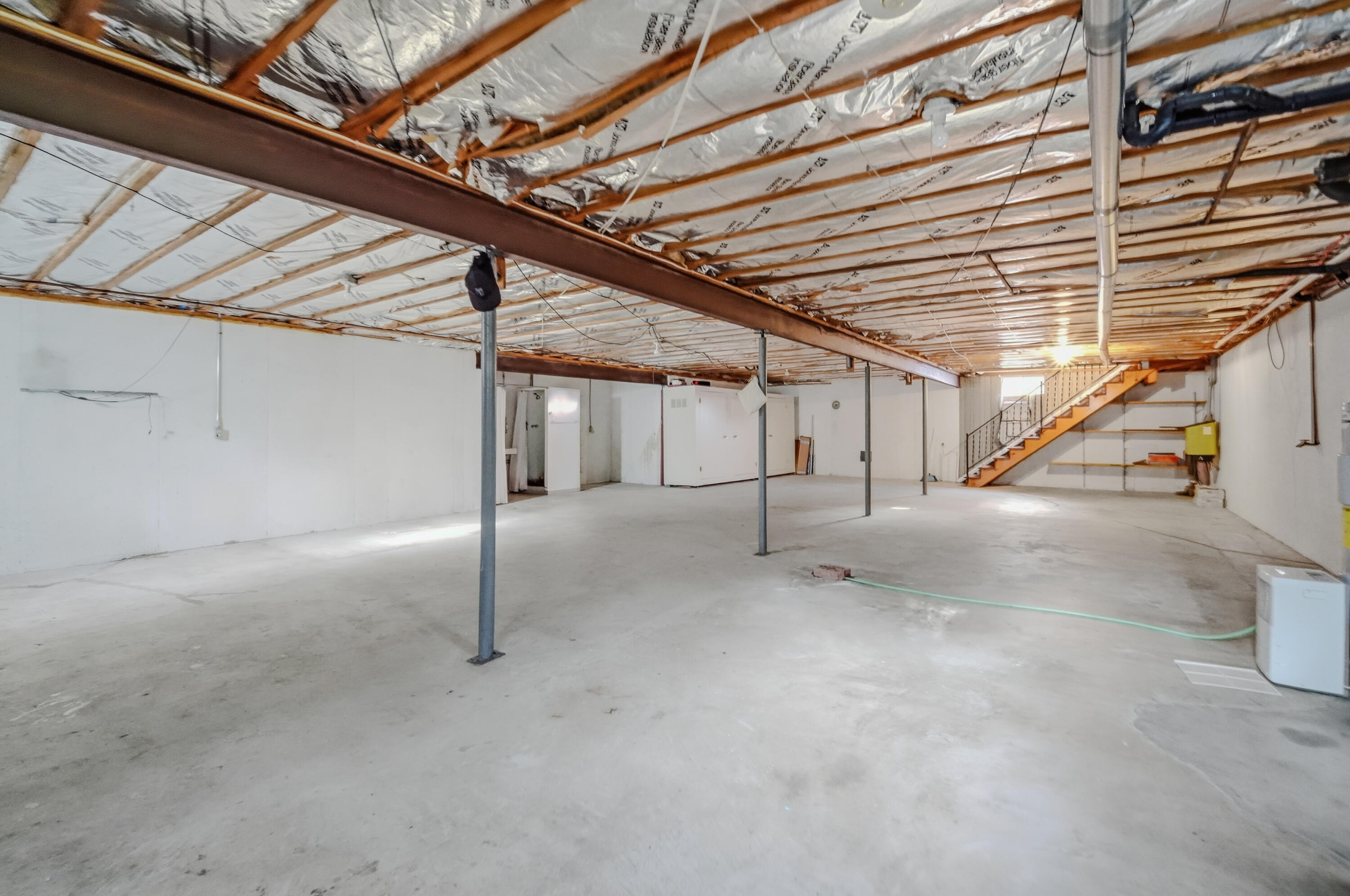 1013 W Burkhart St Property Photo 21