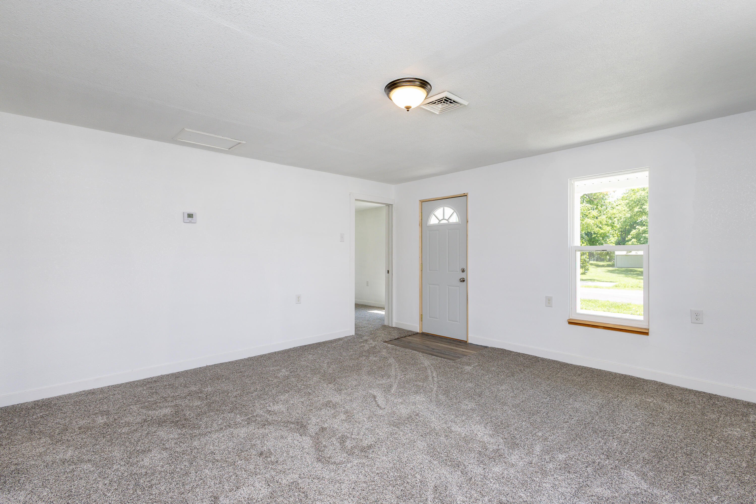 109 N Mill St Property Photo 9