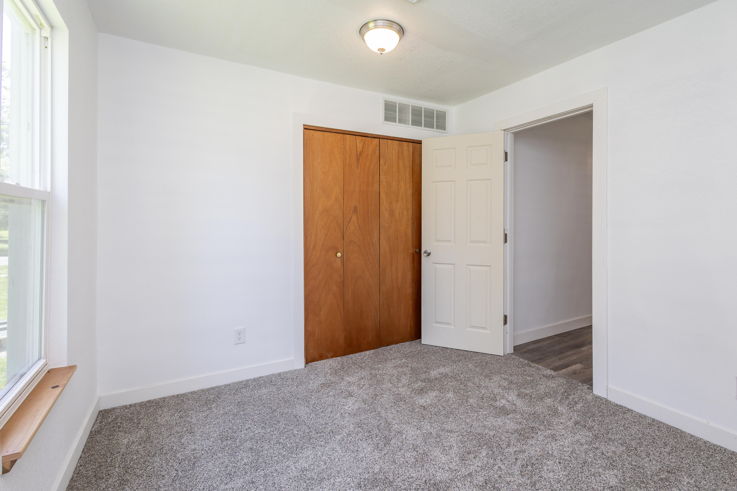 109 N Mill St Property Photo 15