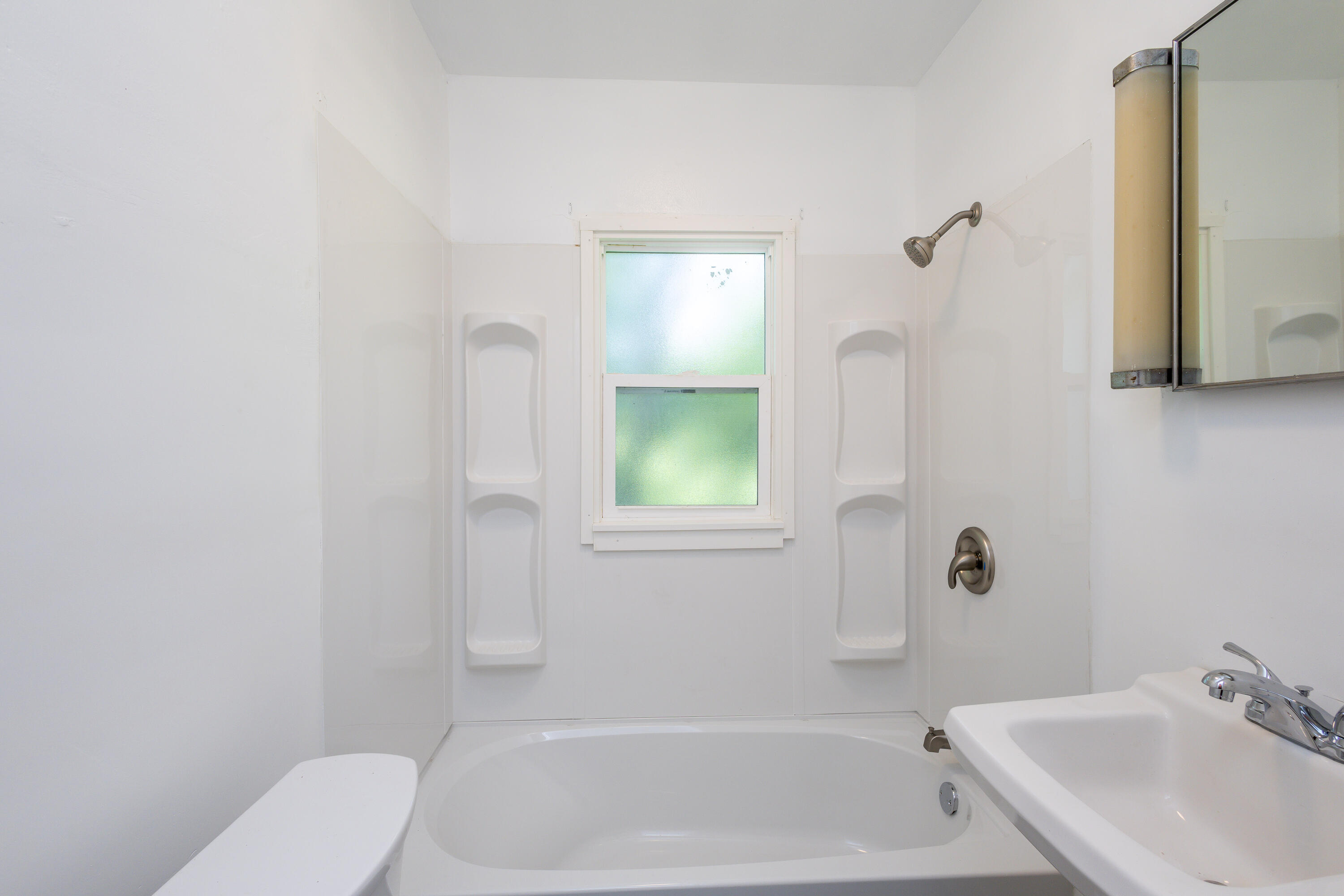 109 N Mill St Property Photo 16