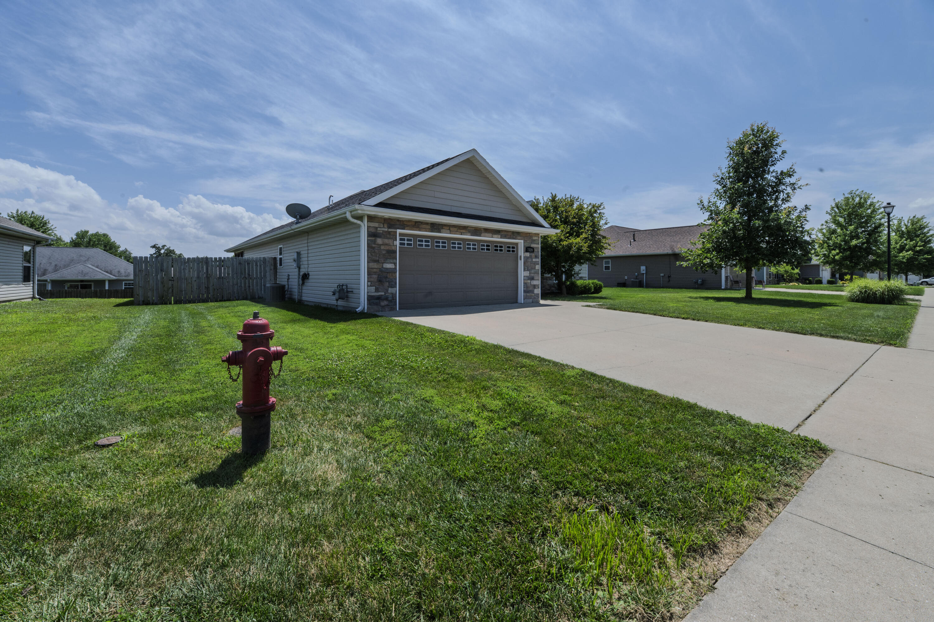 7520 W Golden Willow Dr Property Photo 5