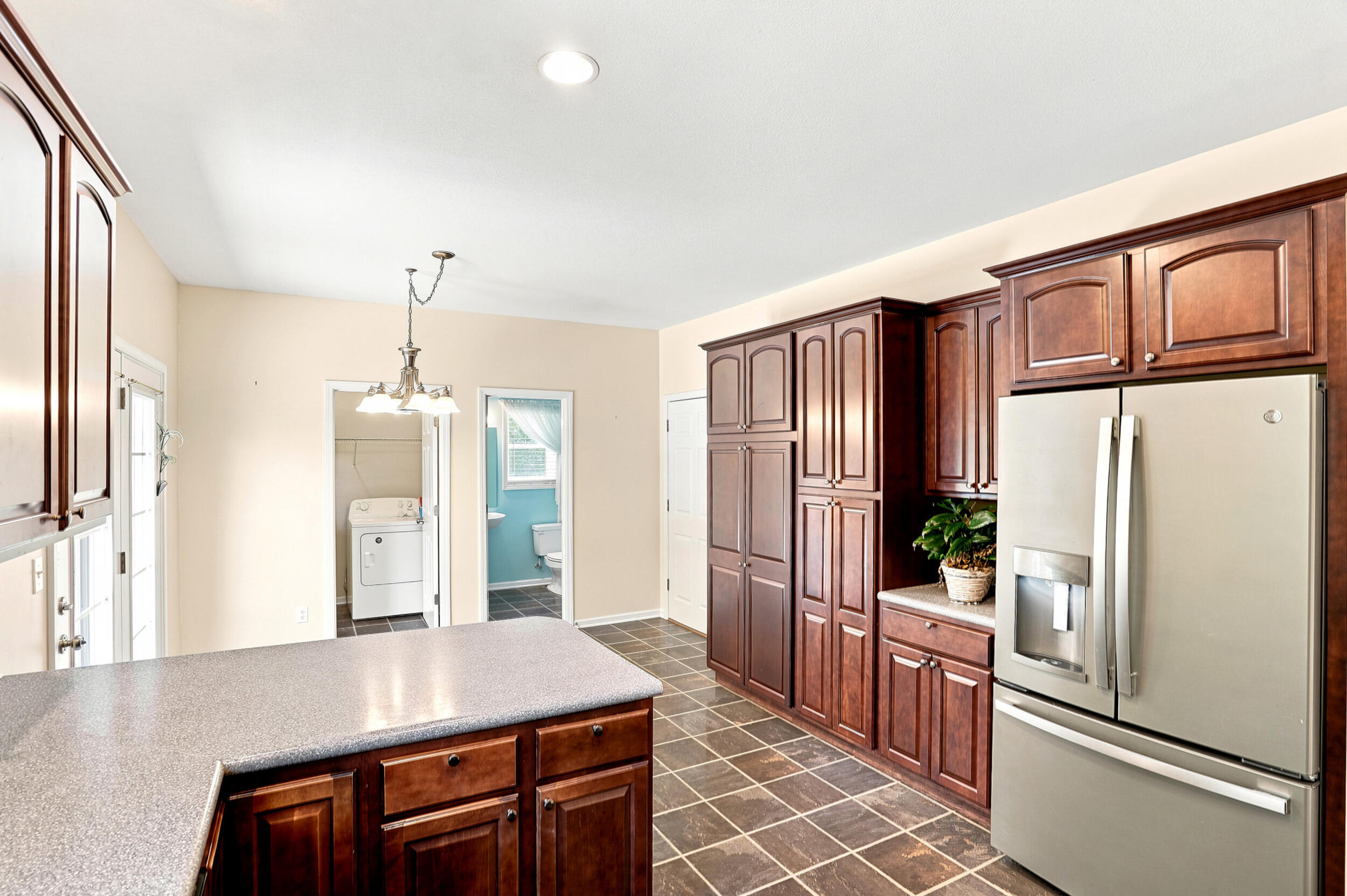 1417 Killarney Dr Property Photo 16