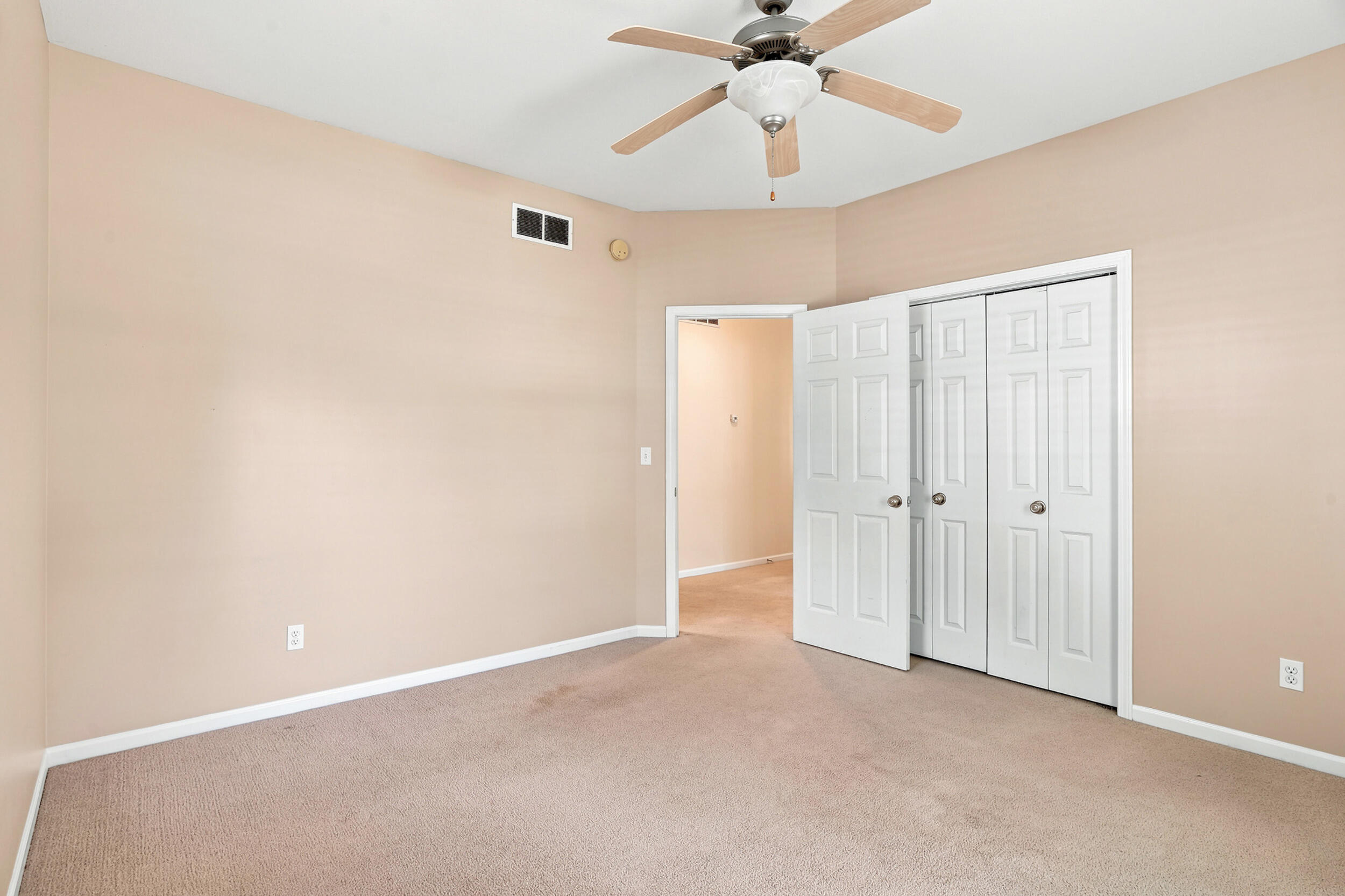 1417 Killarney Dr Property Photo 29