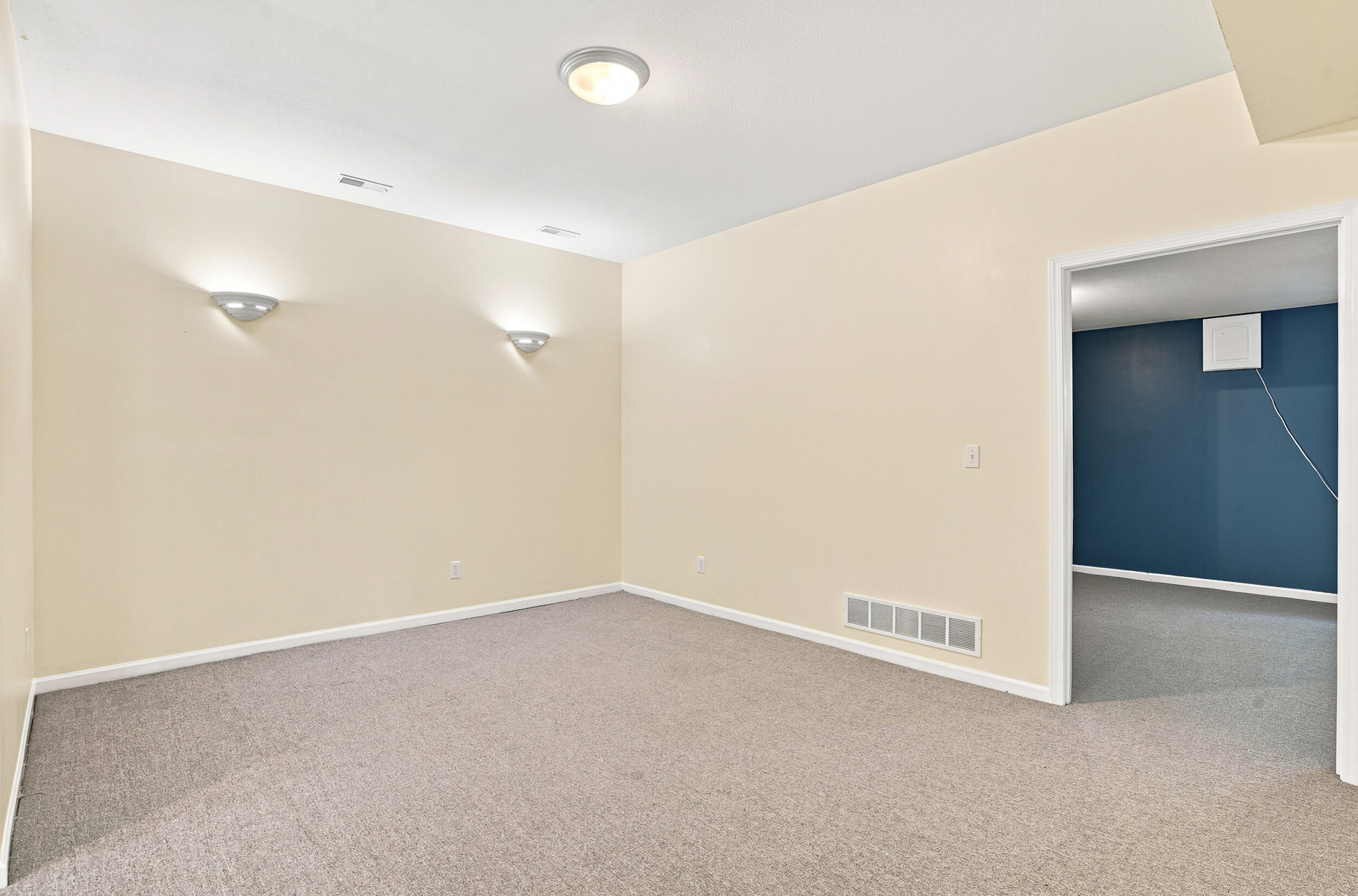1417 Killarney Dr Property Photo 35