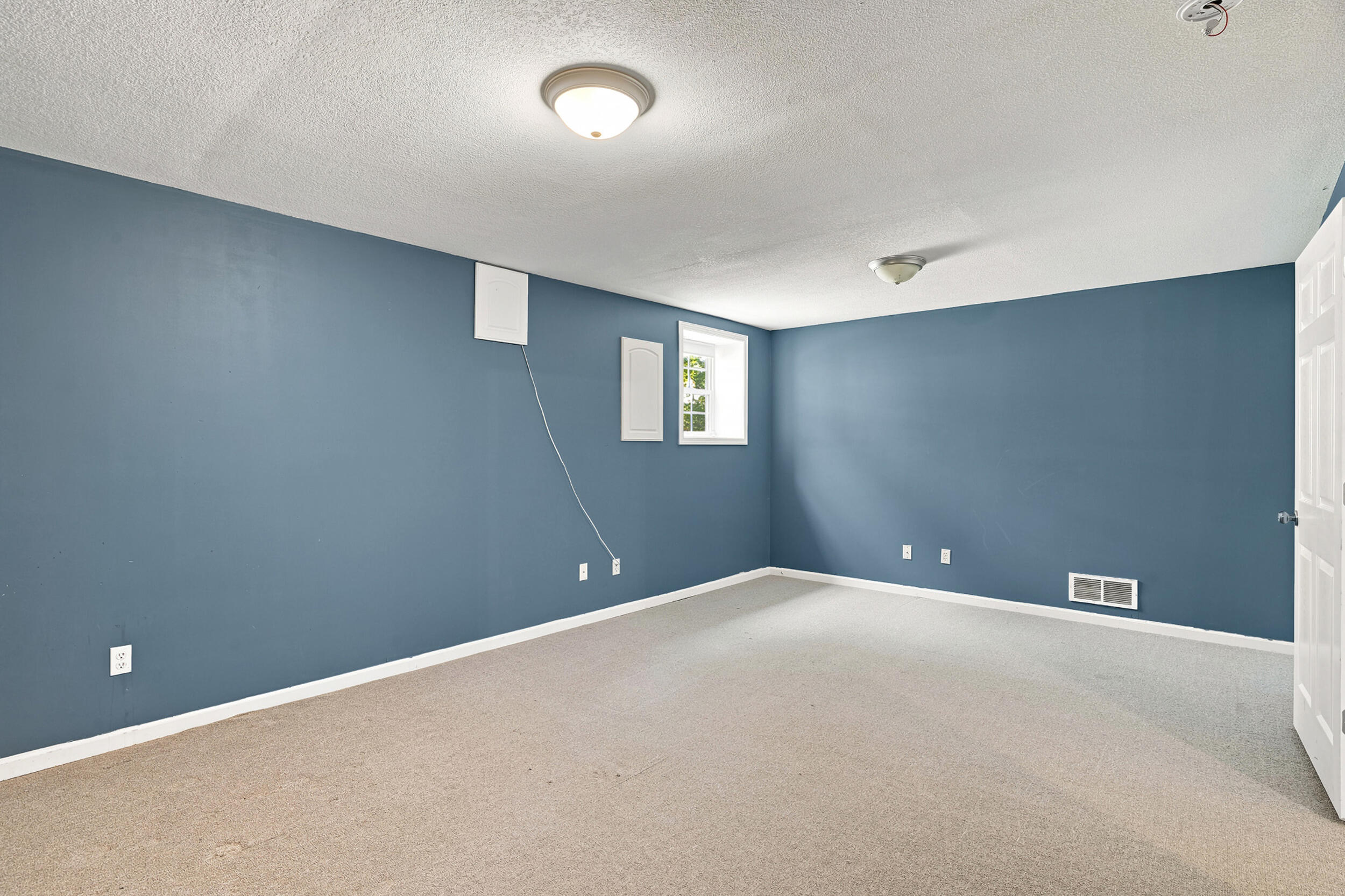 1417 Killarney Dr Property Photo 37