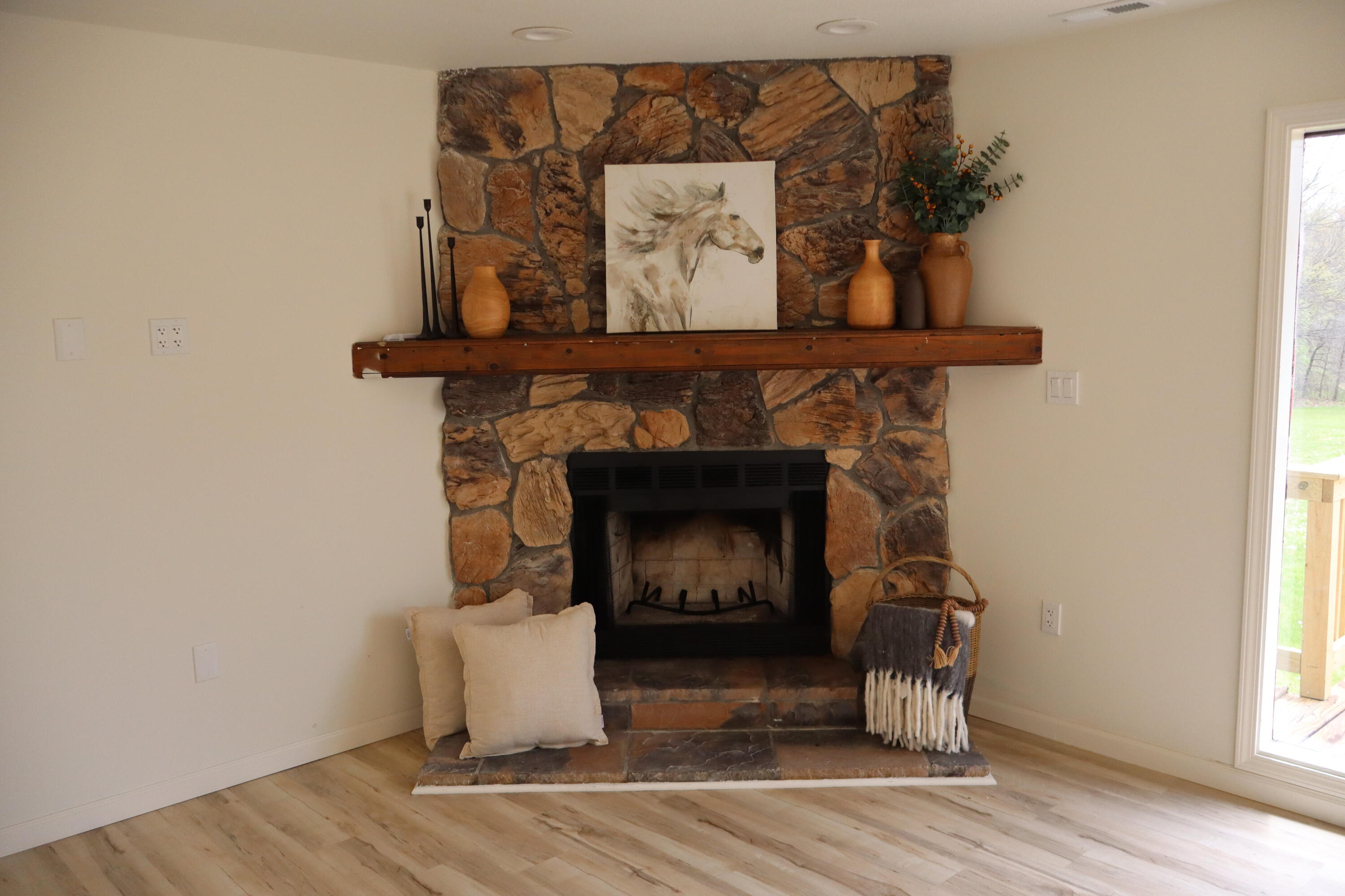 143 County Road 402a Property Photo 5