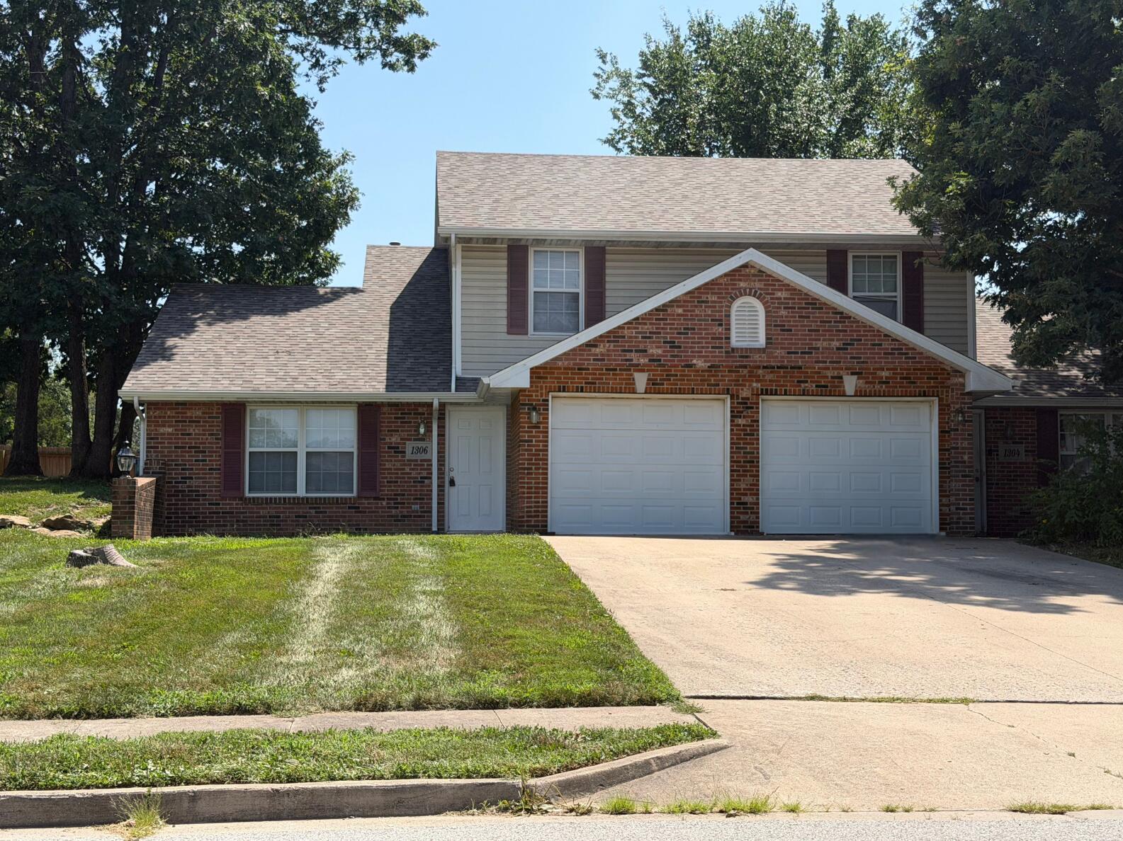 1306 GODAS DR Property Photo 1