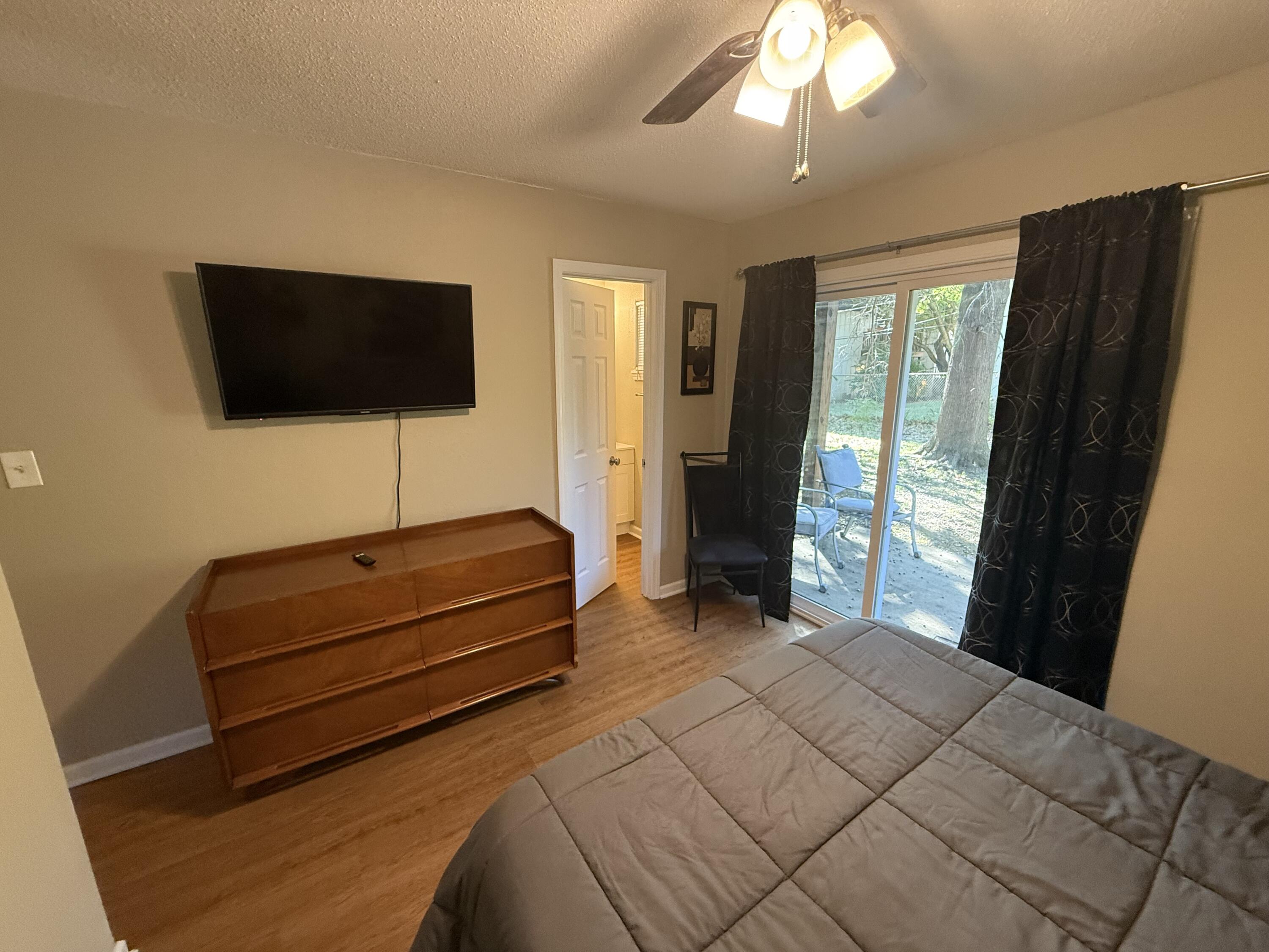 105 N Garth Ave 35 Property Photo 3