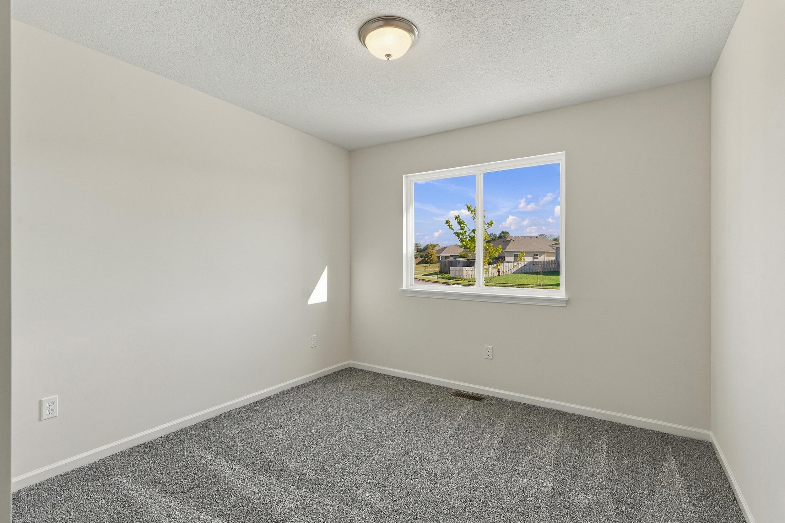 4522 E Brookhill Dr Property Photo 27