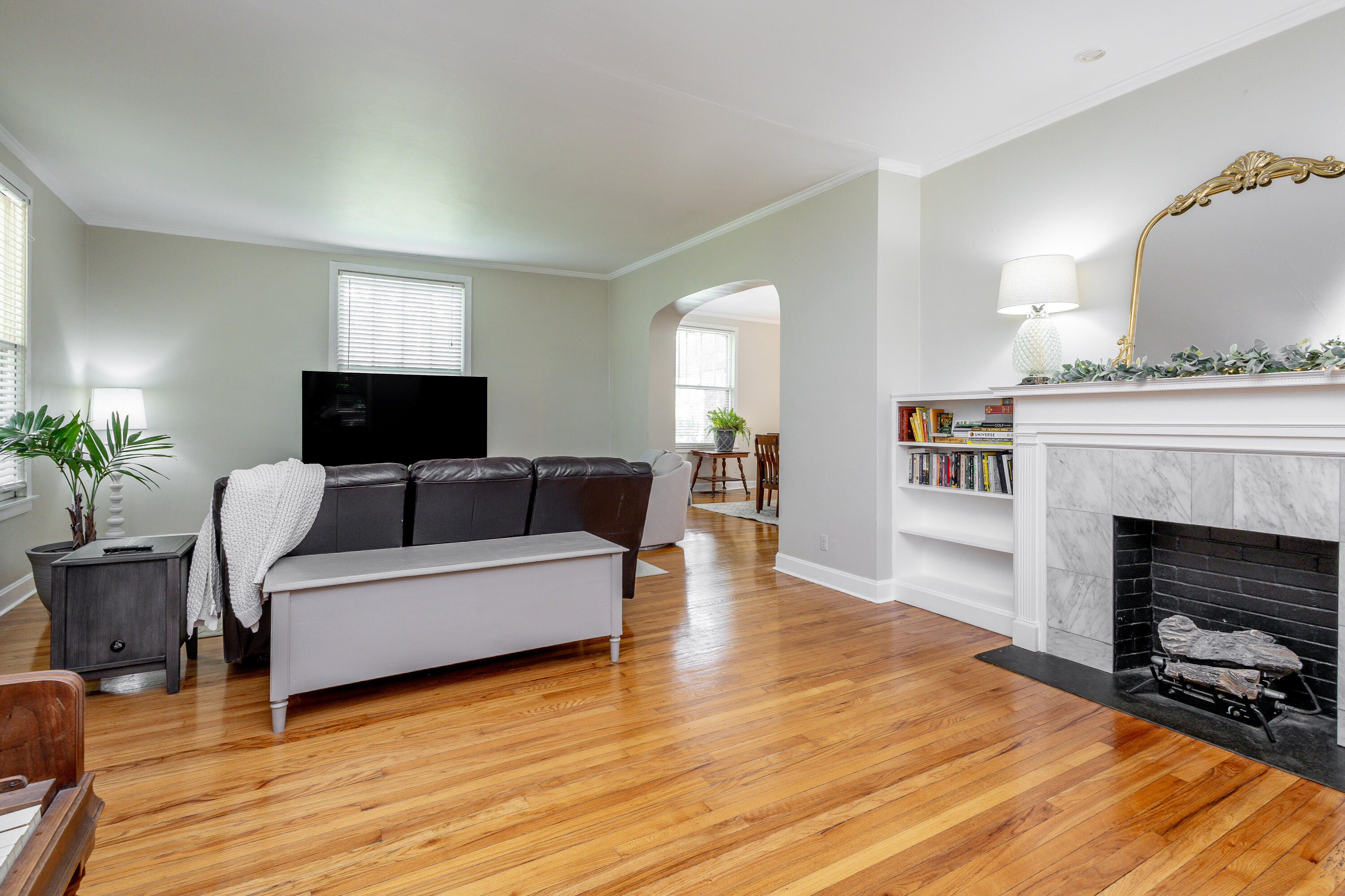 709 Gilman St Property Photo 11