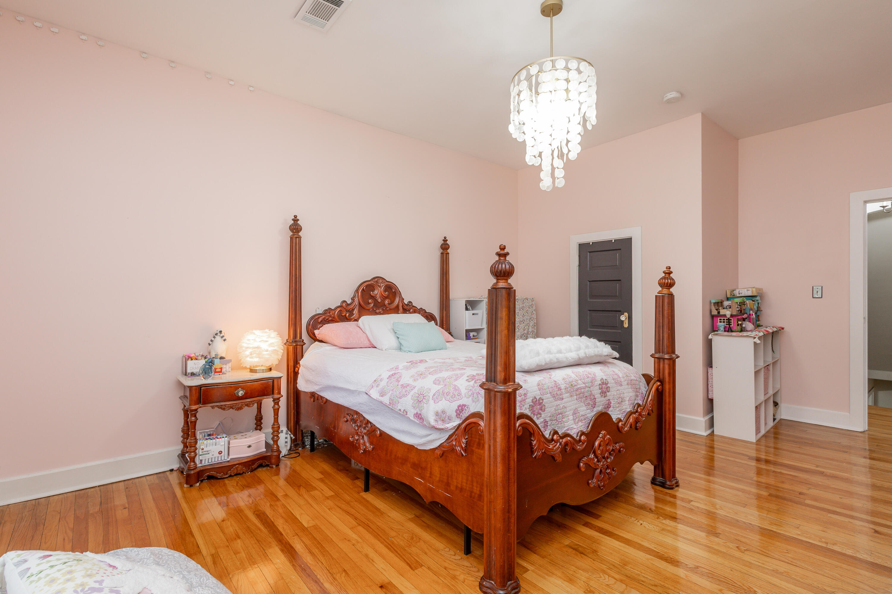 709 Gilman St Property Photo 45
