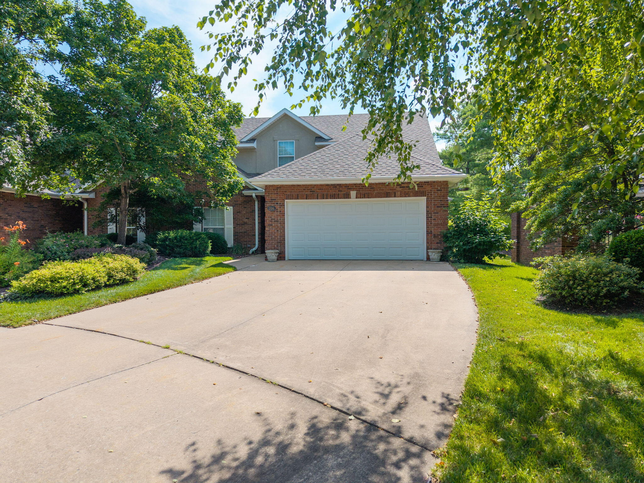 206 Blue Sky Ct Property Photo 1
