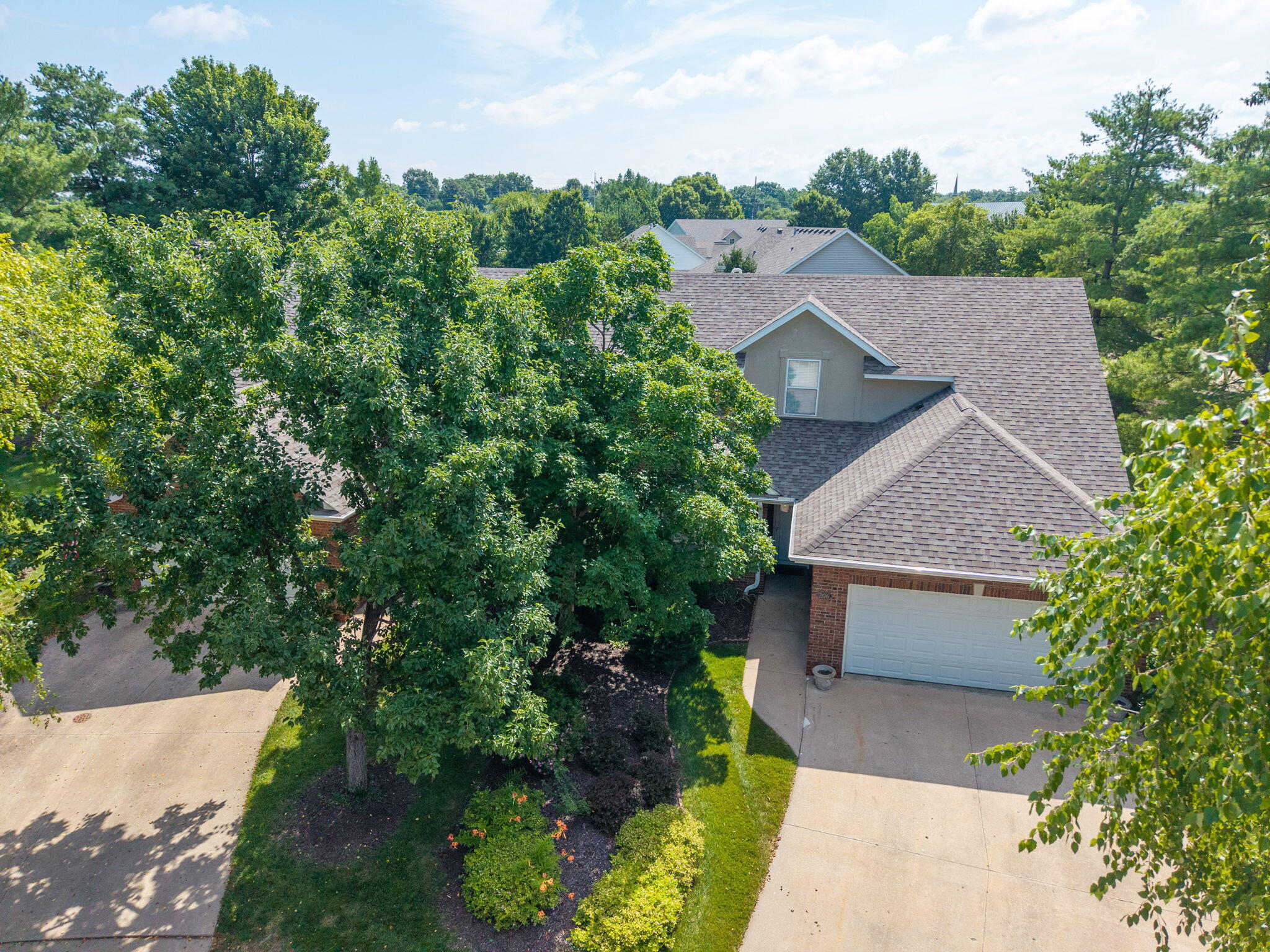 206 Blue Sky Ct Property Photo 3