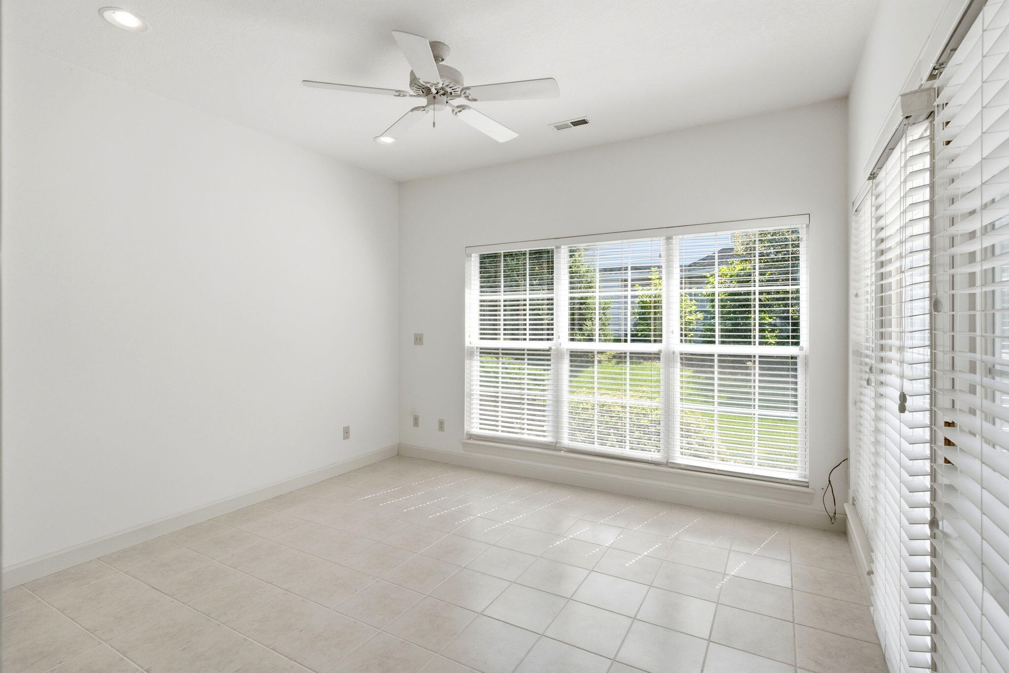 206 Blue Sky Ct Property Photo 7
