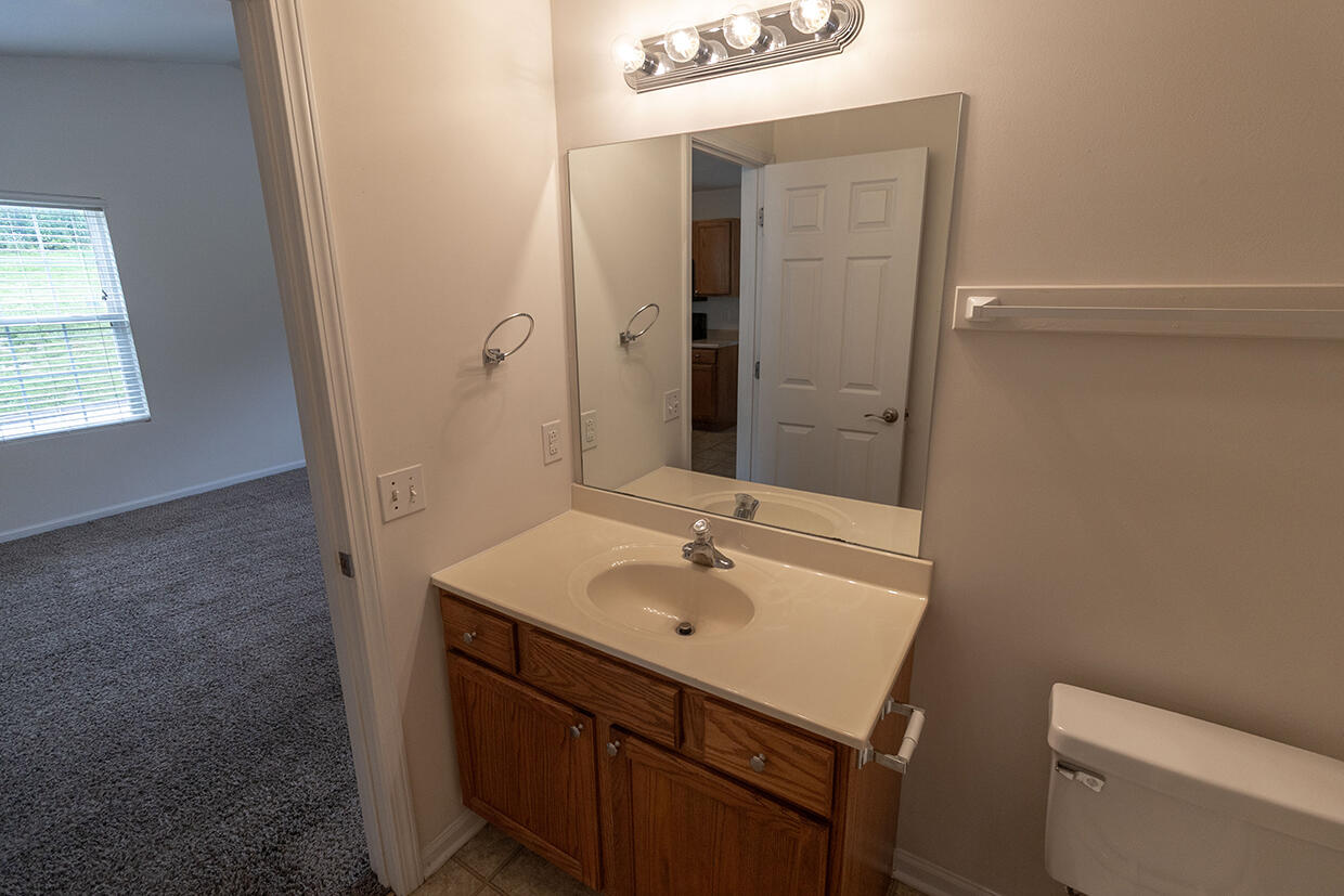 3306 E Saint Charles Rd Property Photo 15