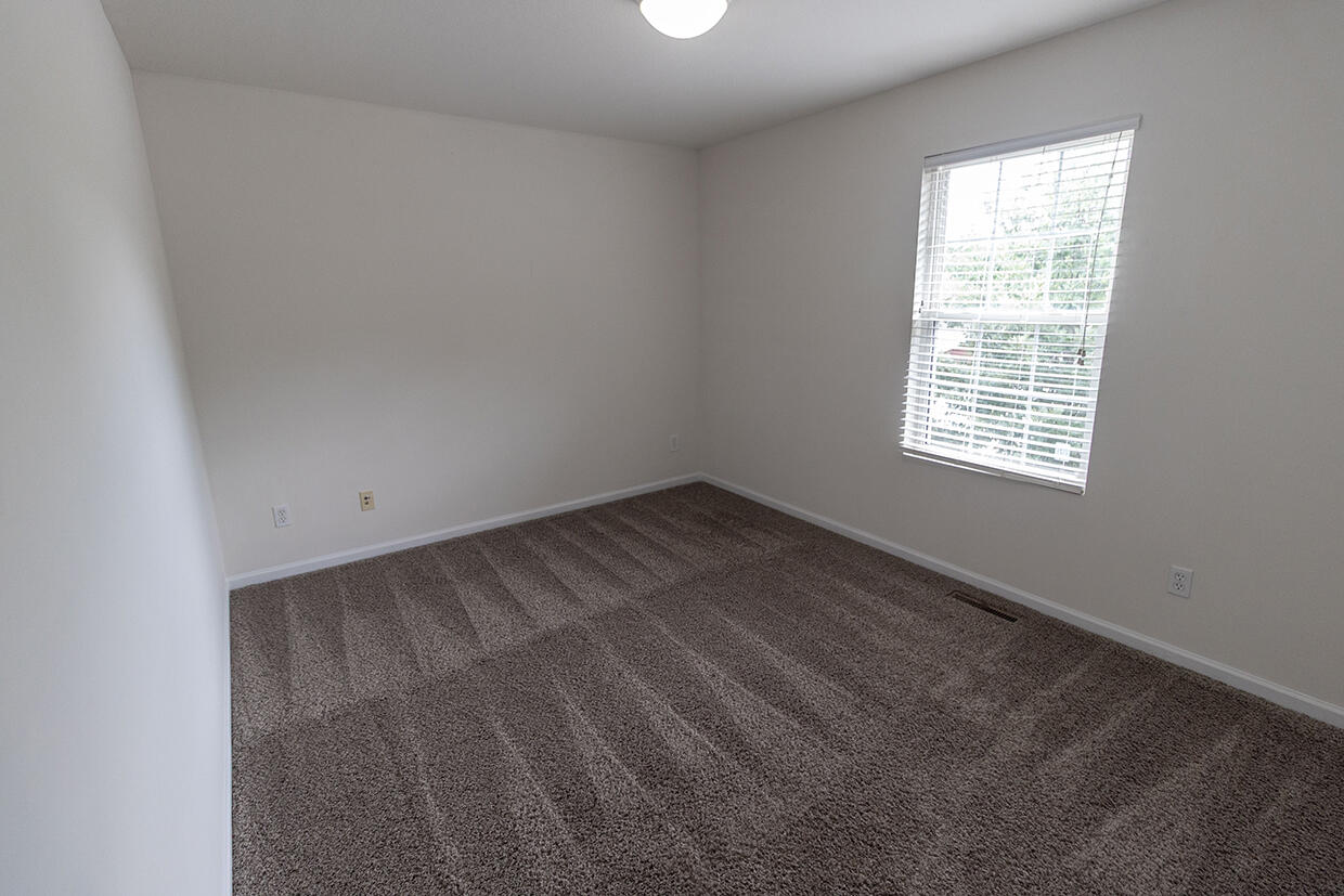 3306 E Saint Charles Rd Property Photo 18