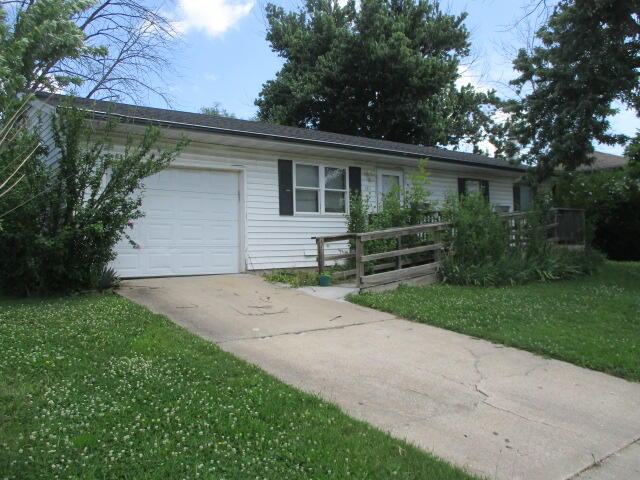 1211 Falcon Dr Property Photo 1