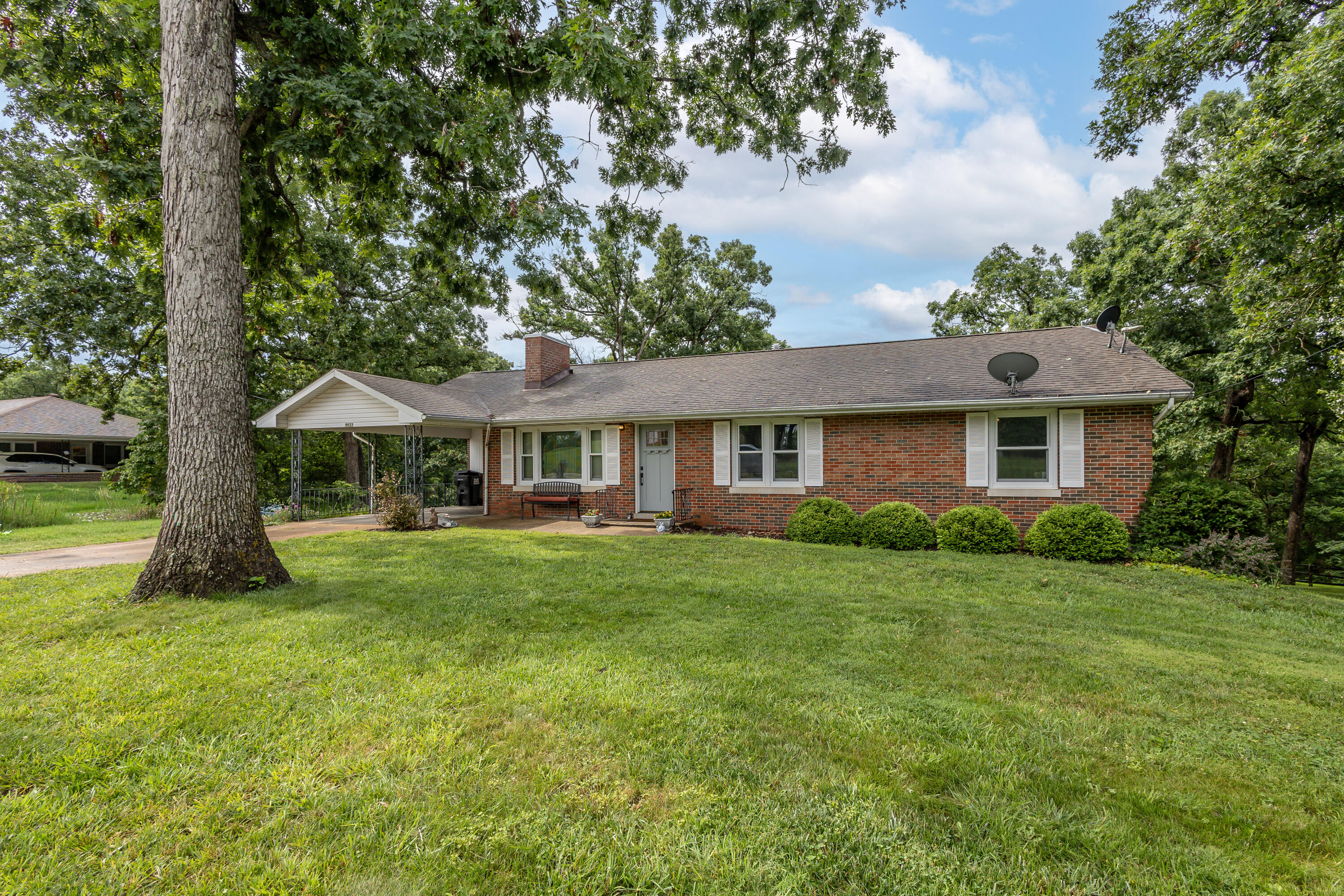 3023 Rock Ridge Rd Property Photo 1