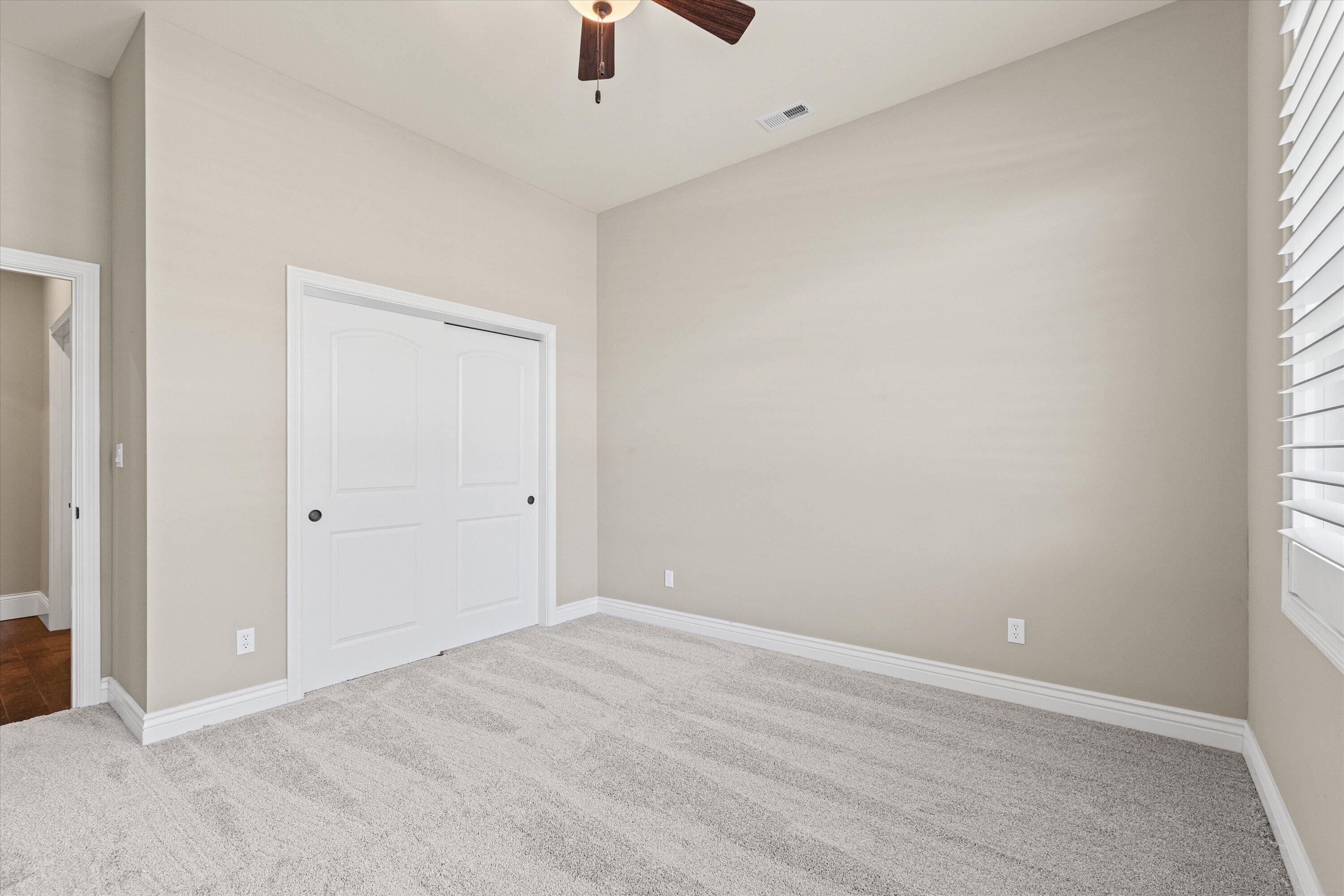 1704 Linkside Dr Property Photo 11