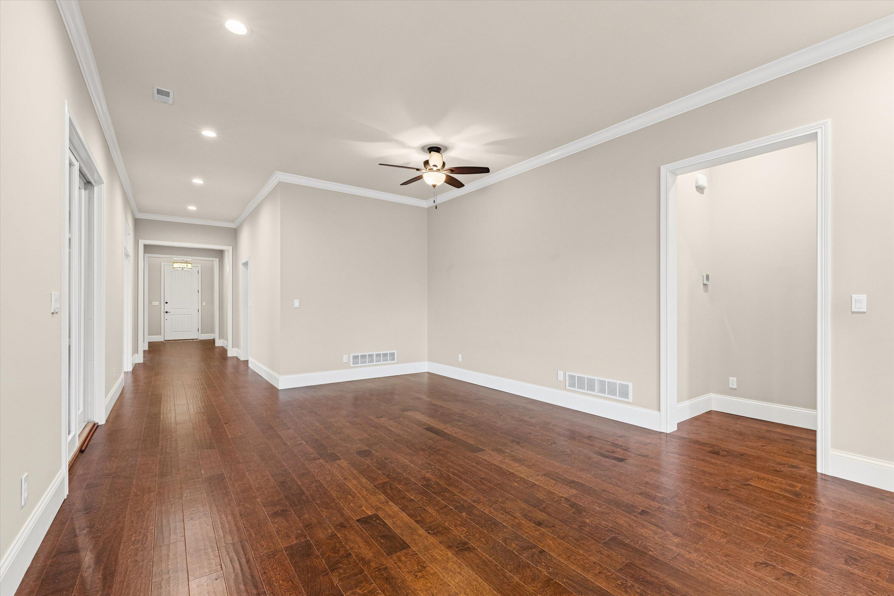 1704 Linkside Dr Property Photo 18