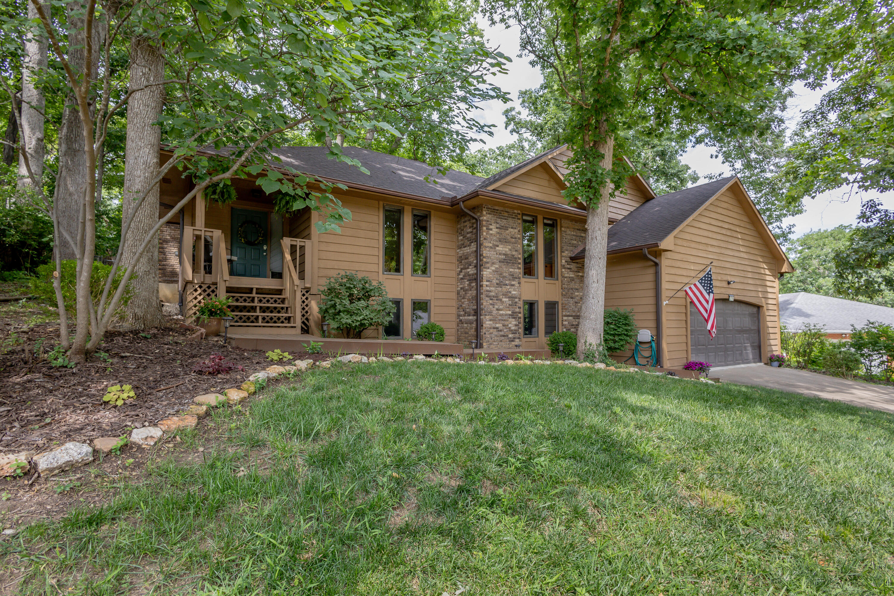 3711 Lansing Ave Property Photo 1