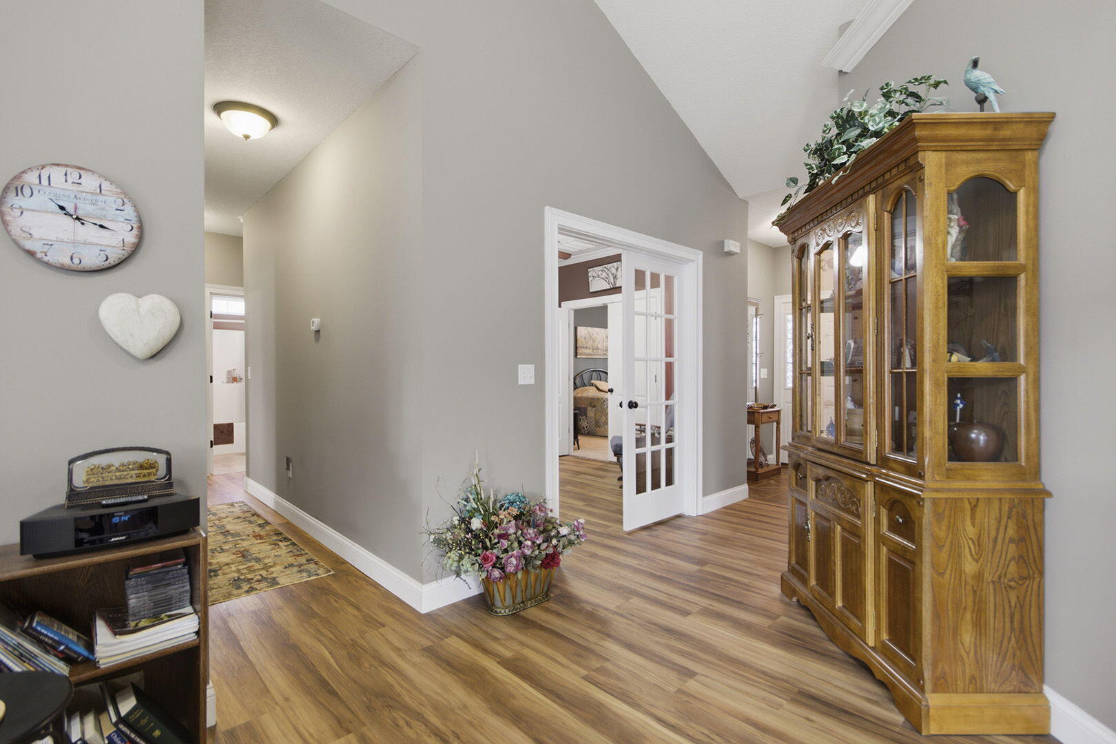 7012 Greenwood Hills Property Photo 6