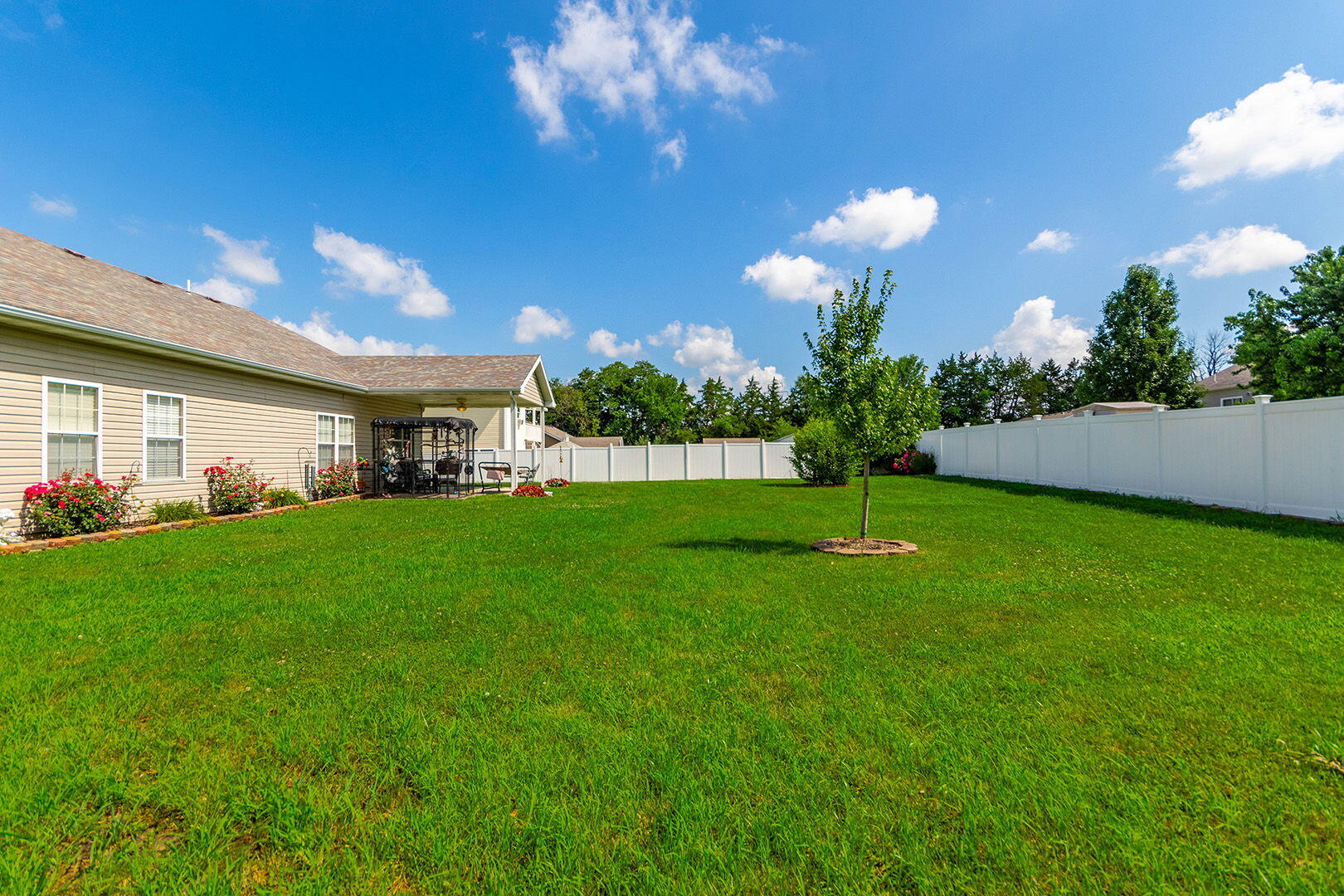 7012 Greenwood Hills Property Photo 44