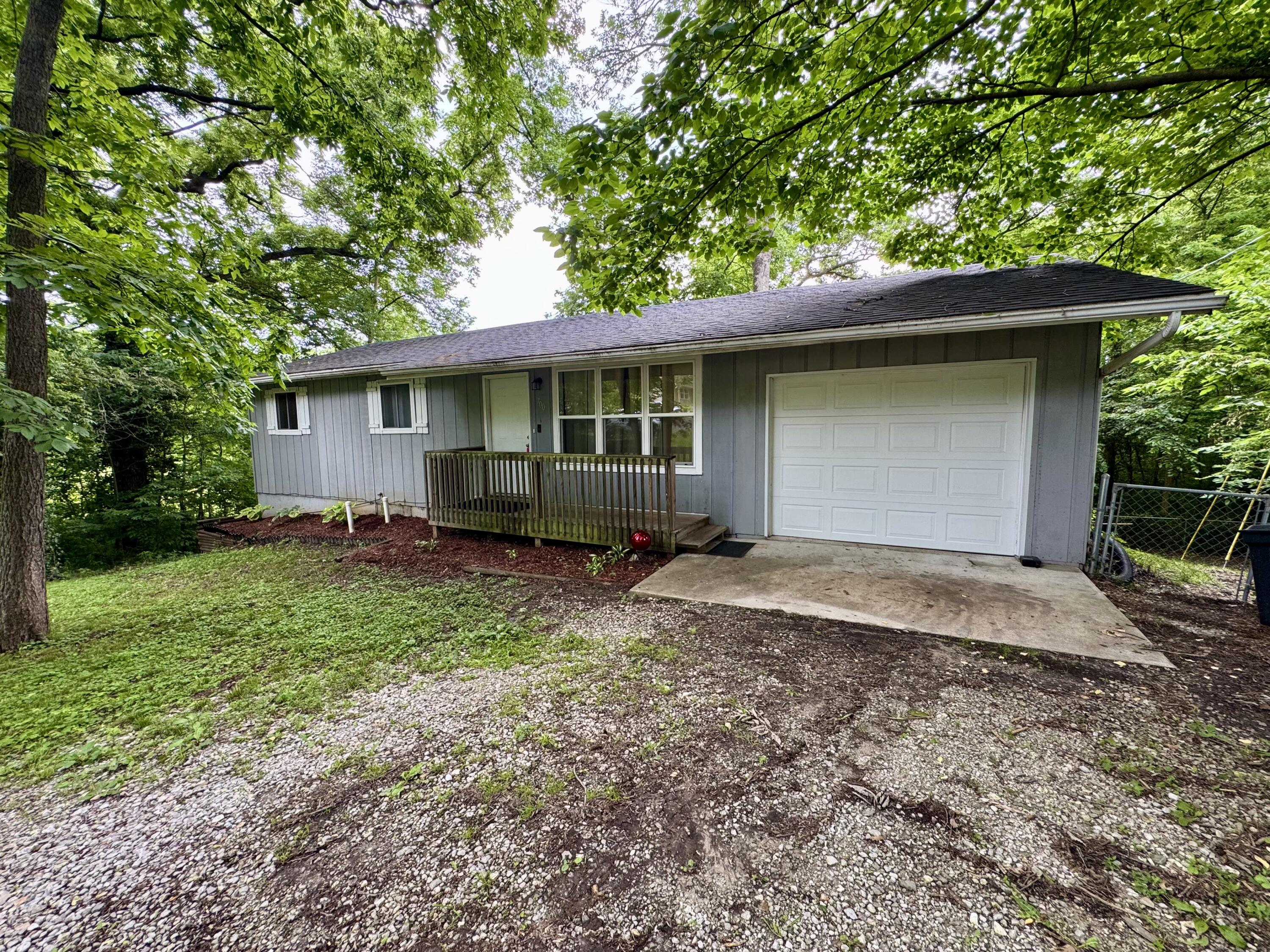 700 BON GOR CT