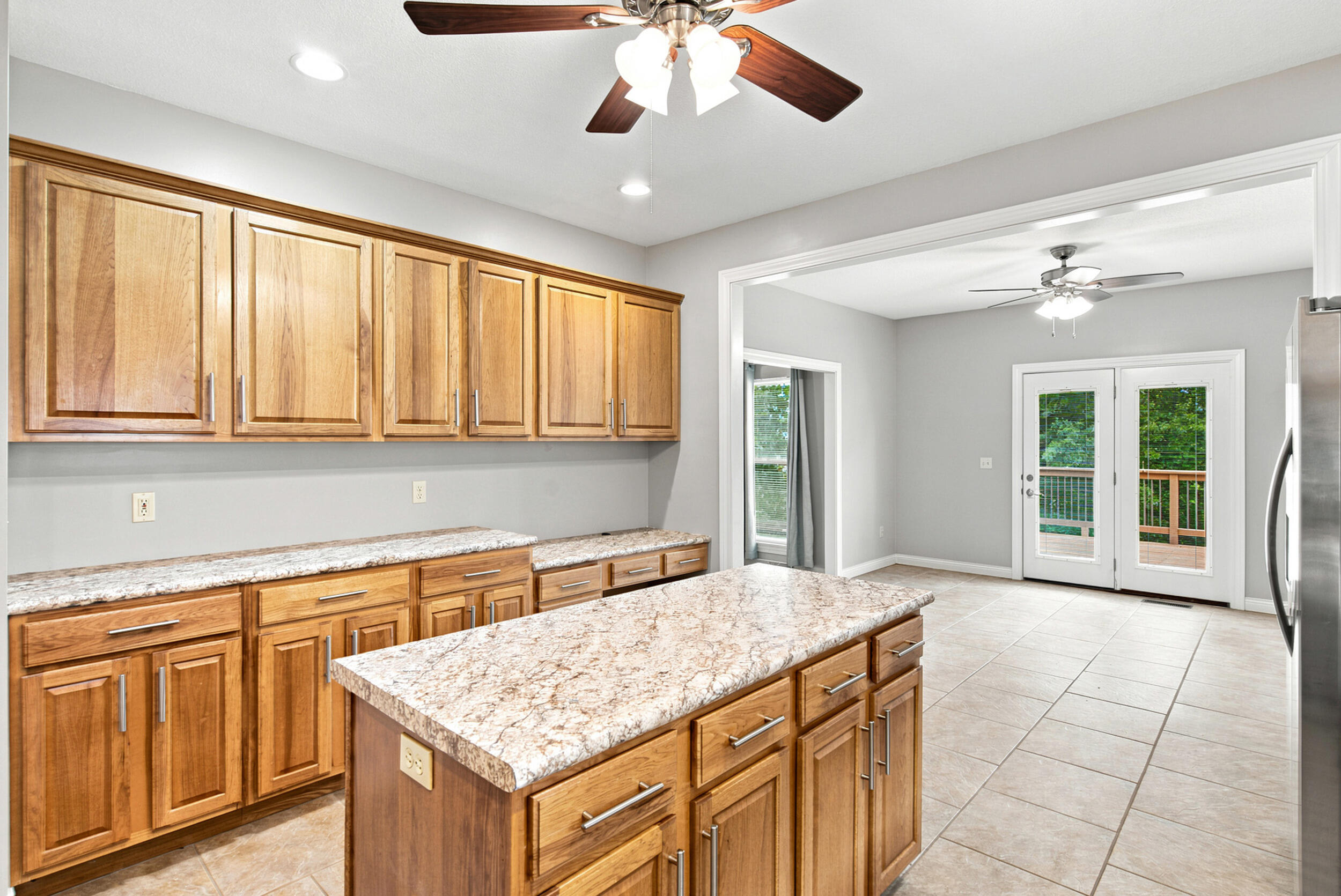 16934 Farris Cir Property Photo 16