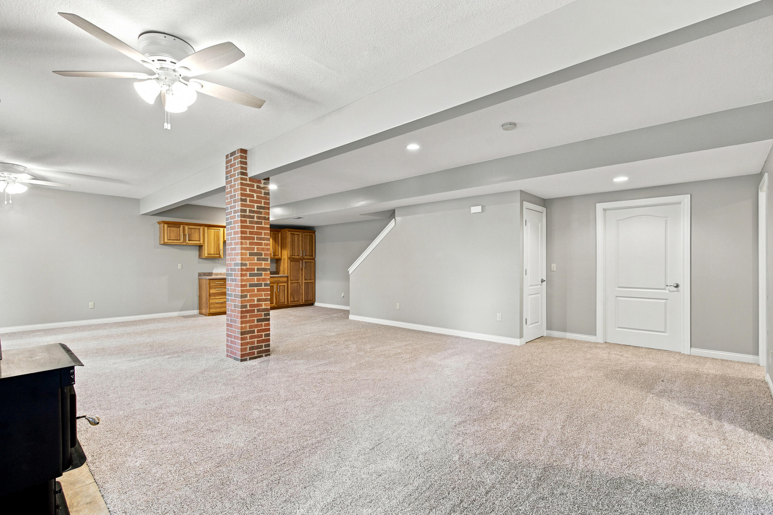 16934 Farris Cir Property Photo 34