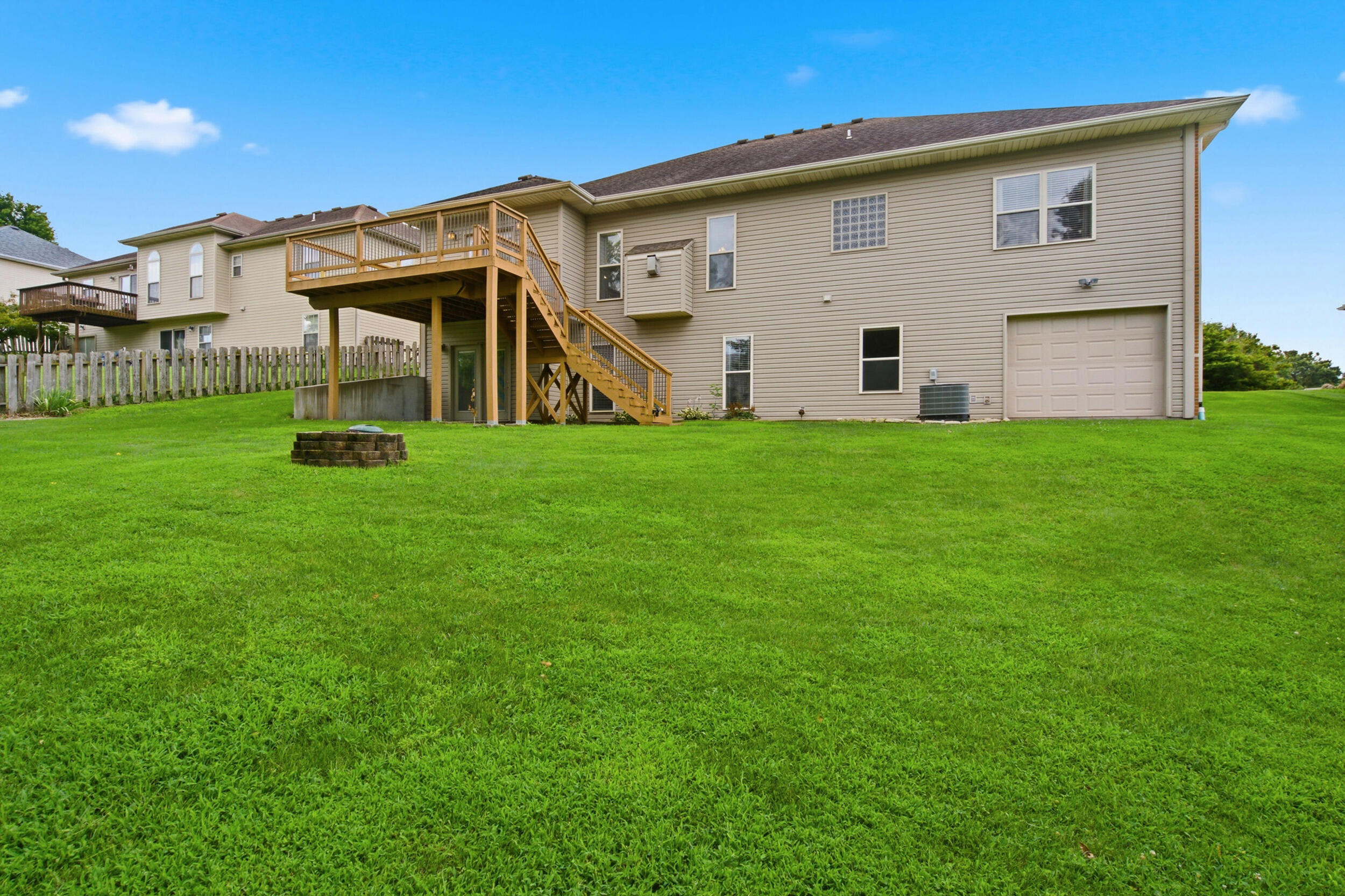 16934 Farris Cir Property Photo 43