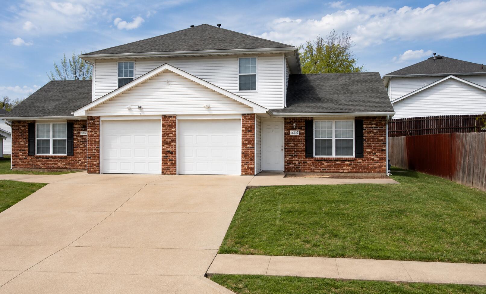 4307 Derby Ridge Dr Property Photo 2