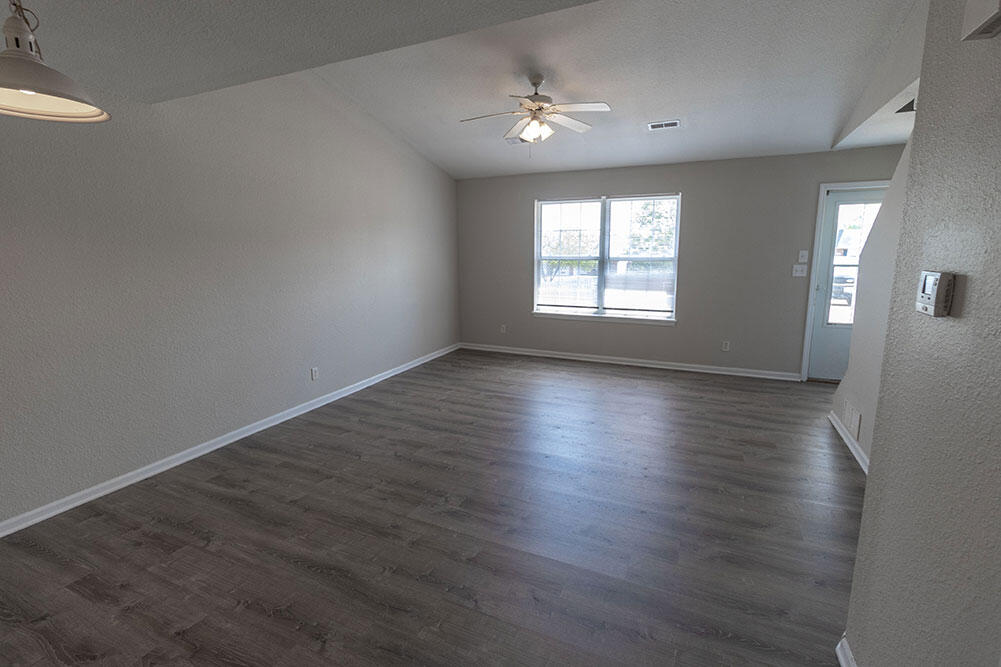 4307 Derby Ridge Dr Property Photo 5