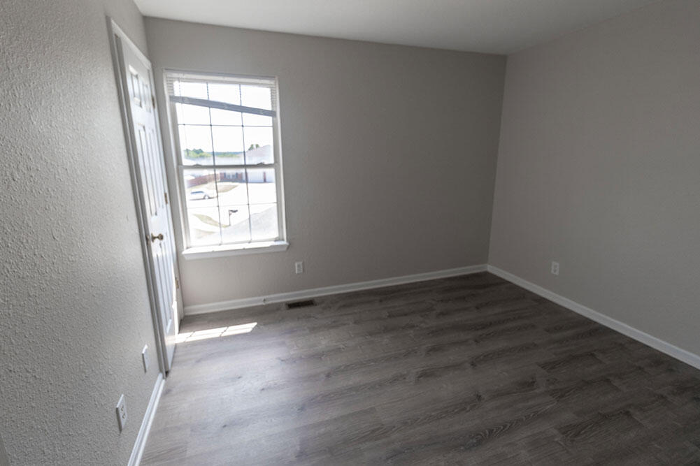4307 Derby Ridge Dr Property Photo 18