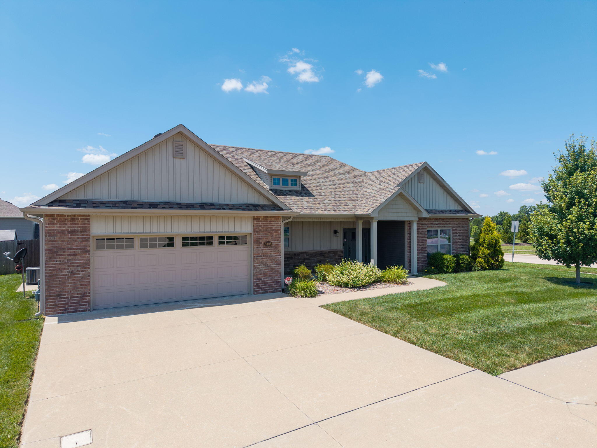 3408 Yellowwood Dr Property Photo 1