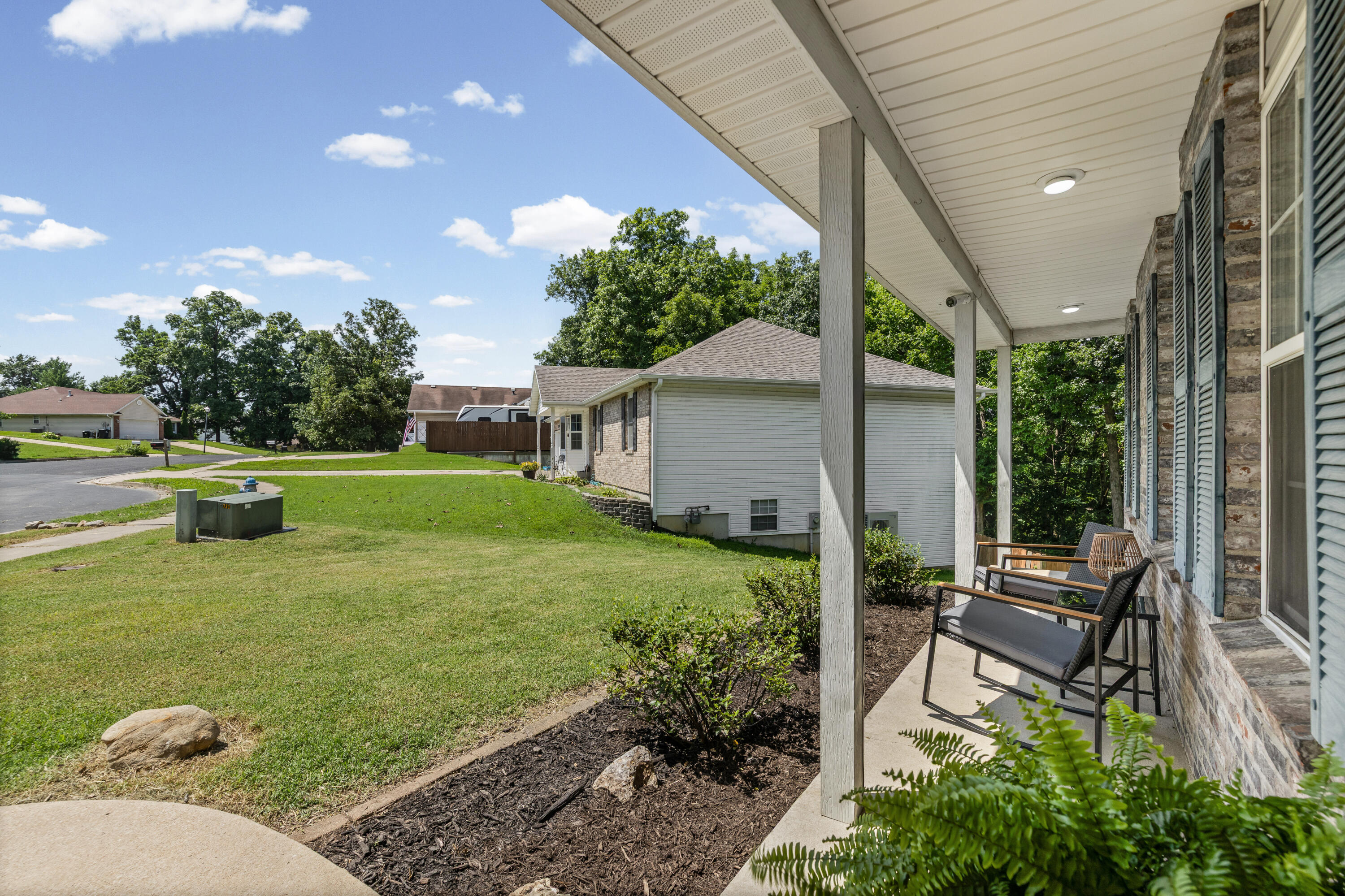 2911 Shingo Ct Property Photo 4