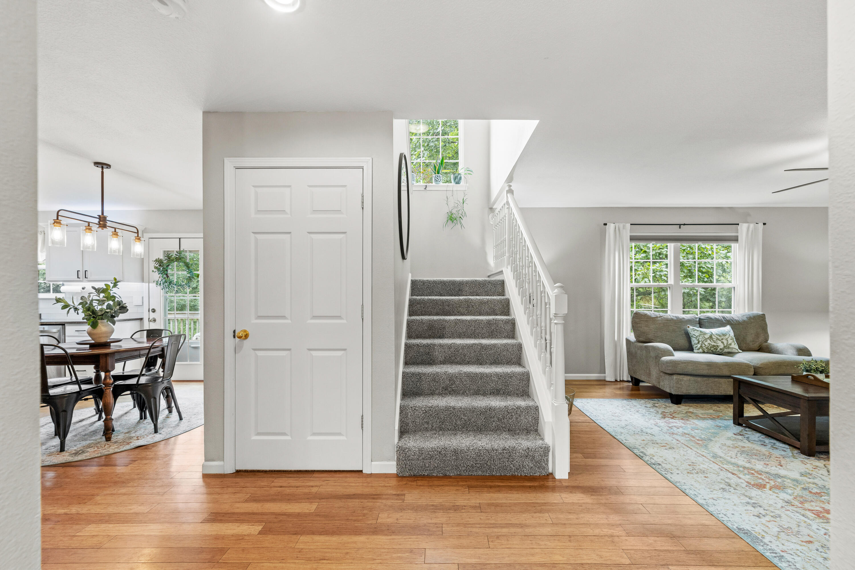 2911 Shingo Ct Property Photo 9