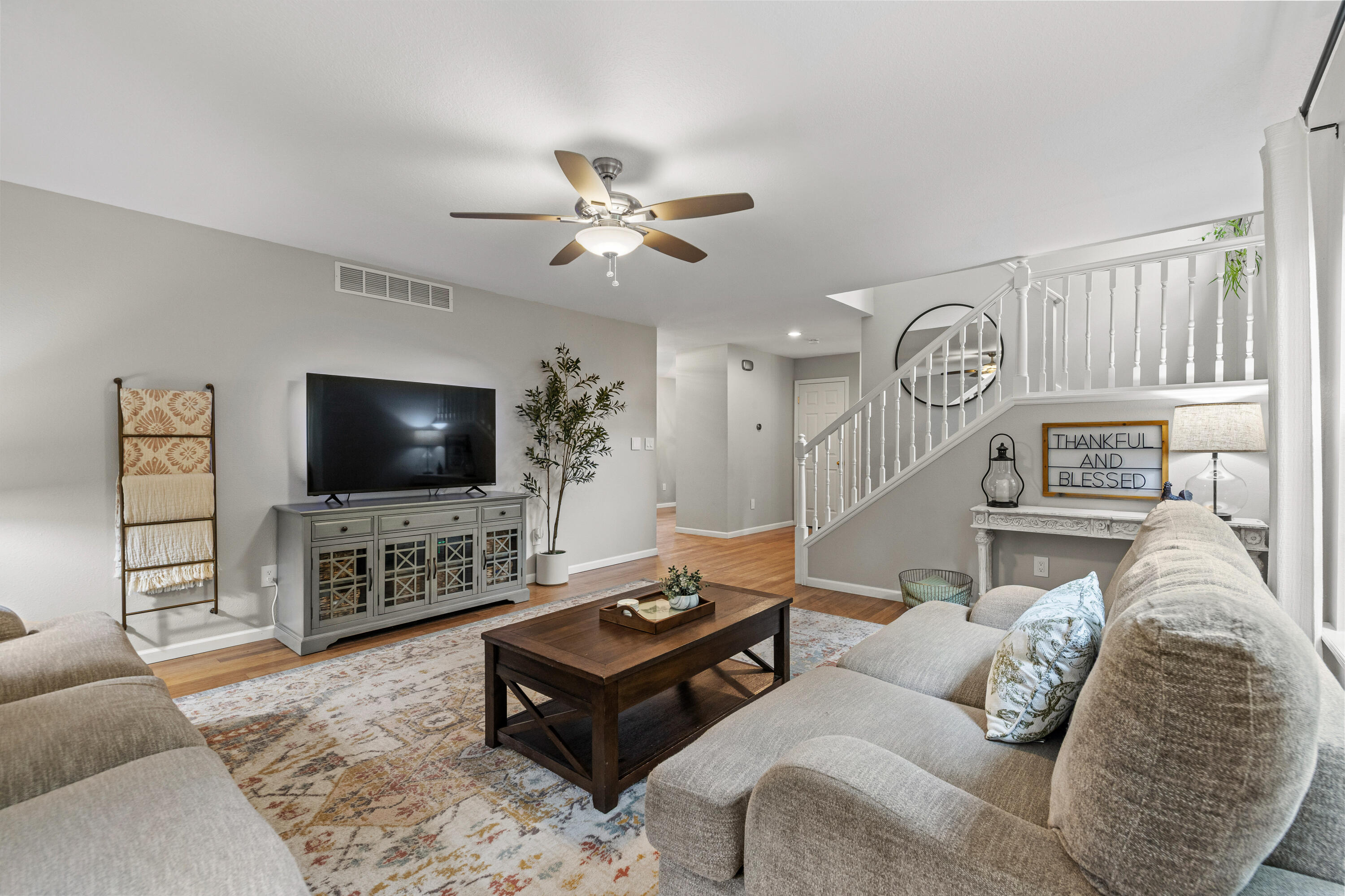 2911 Shingo Ct Property Photo 12