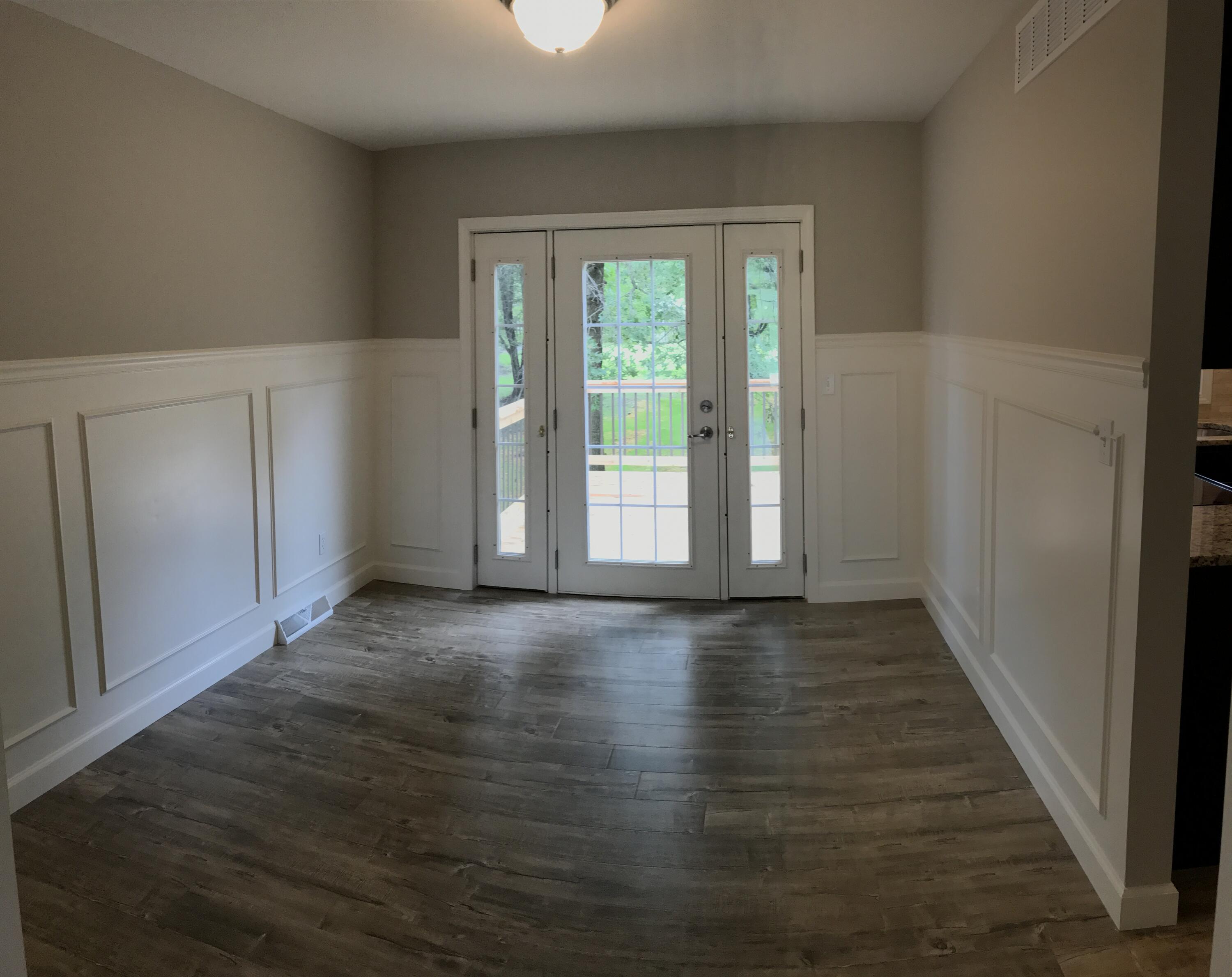 4518 E Bridgewood Dr Property Photo 2