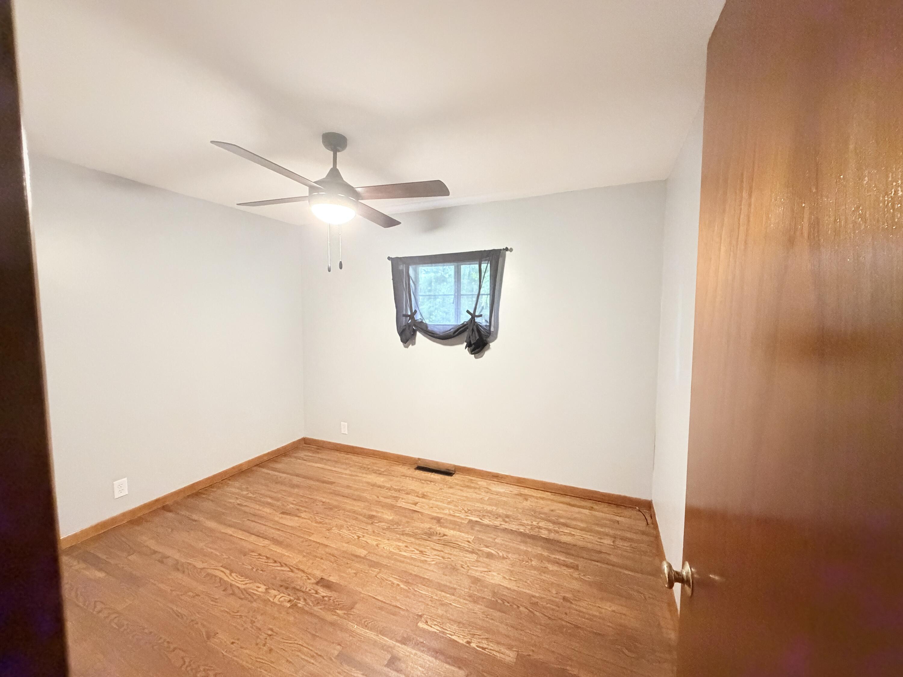 415 W Maple St Property Photo 17