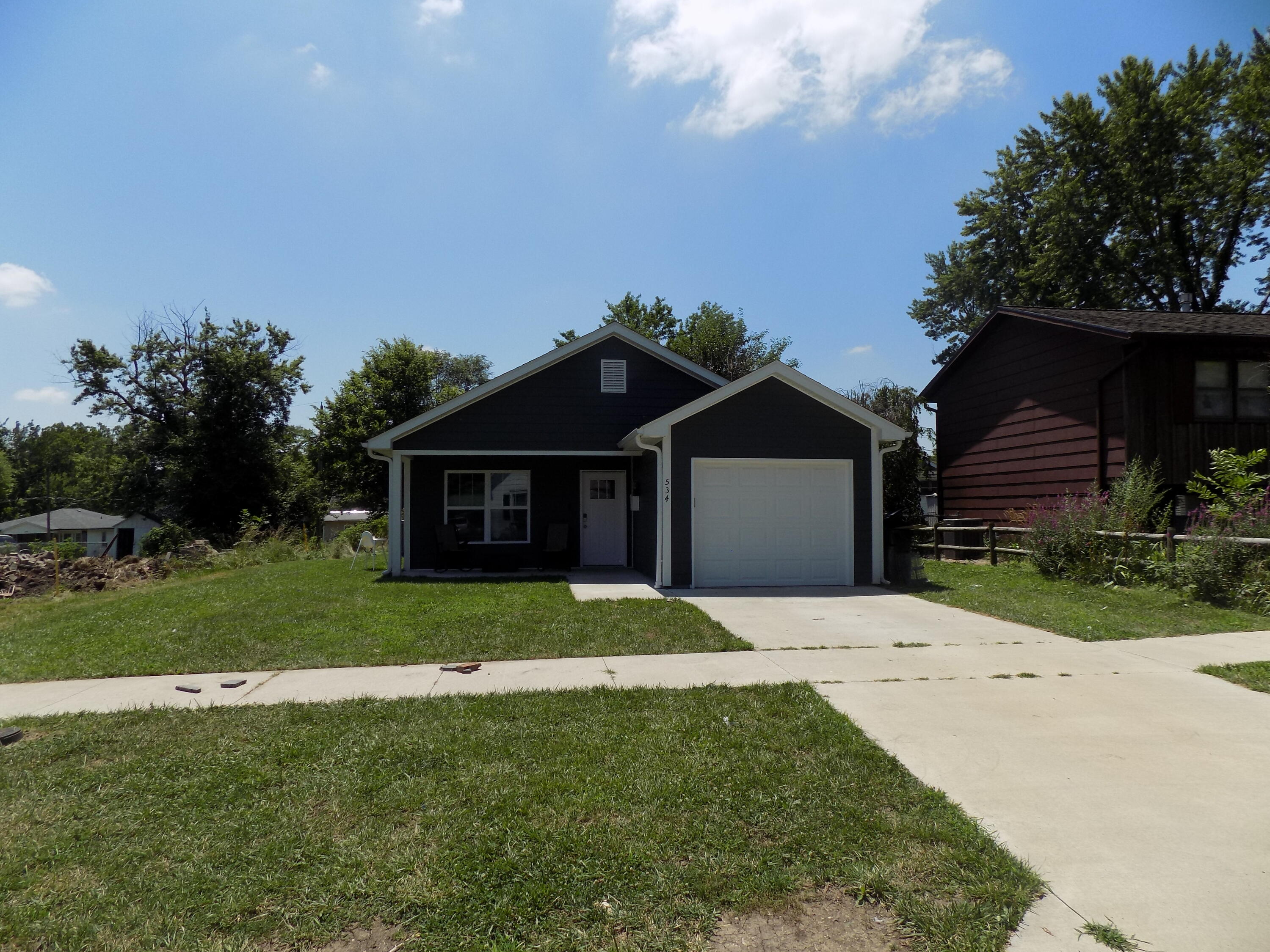 534 BARROW ST Property Photo 1