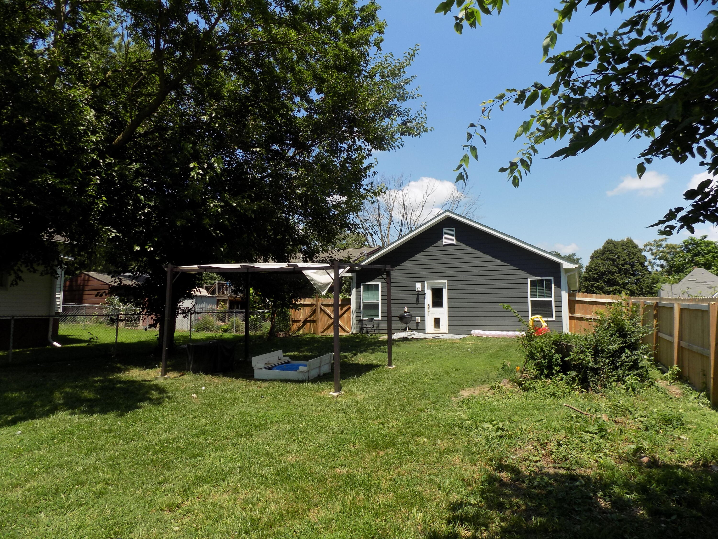 534 Barrow St Property Photo 20